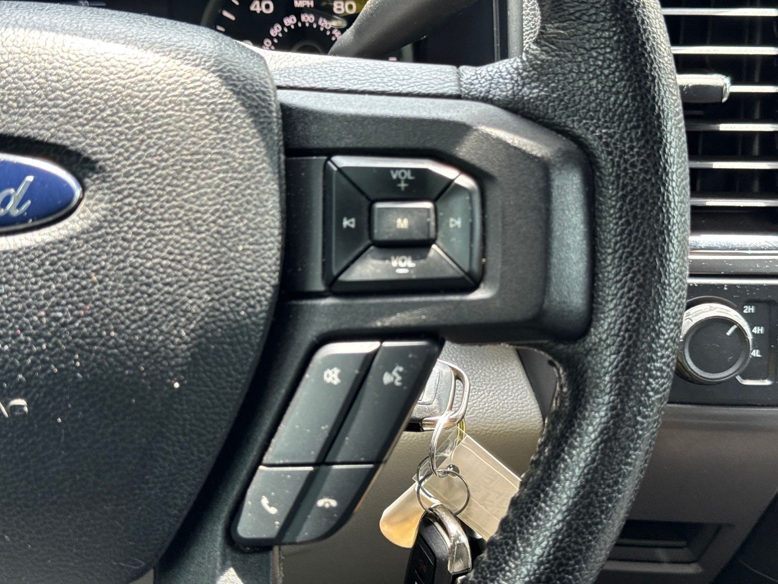 Used 2015 Oxford White Ford XLT image 15