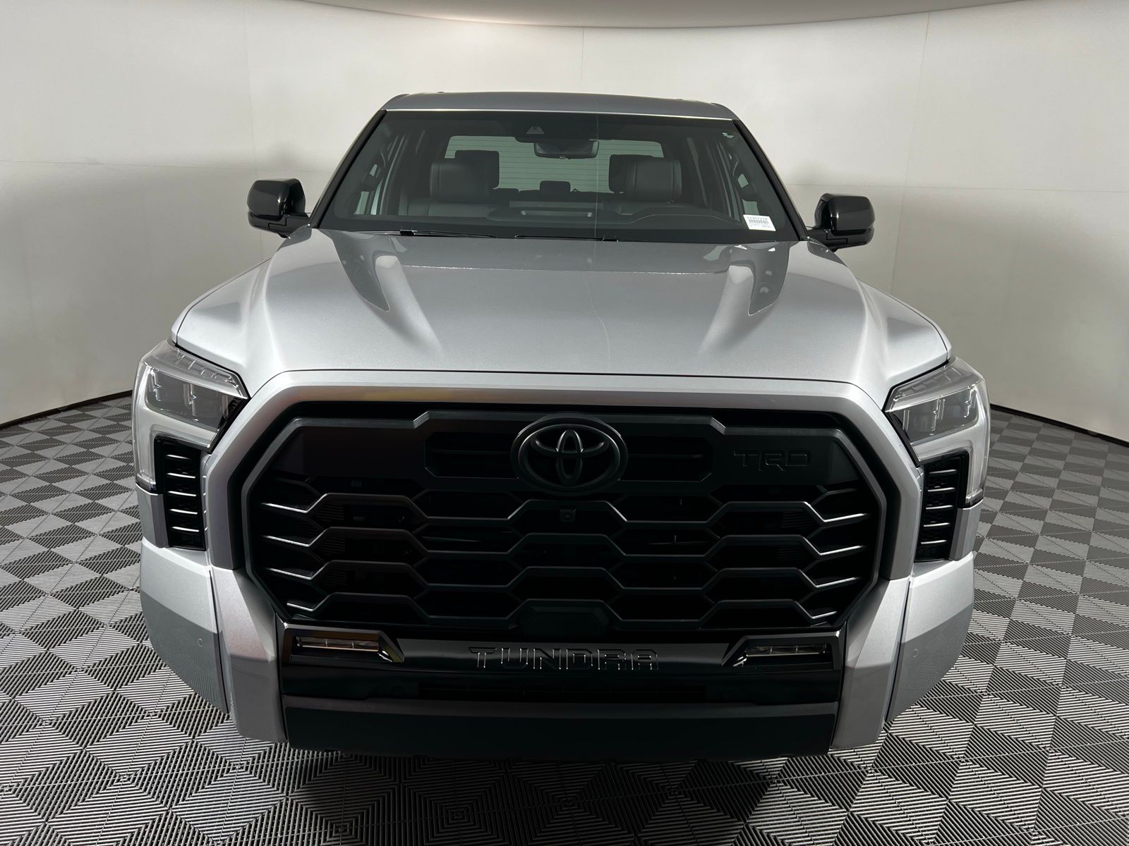 2026 Toyota Tundra Limited photo 2
