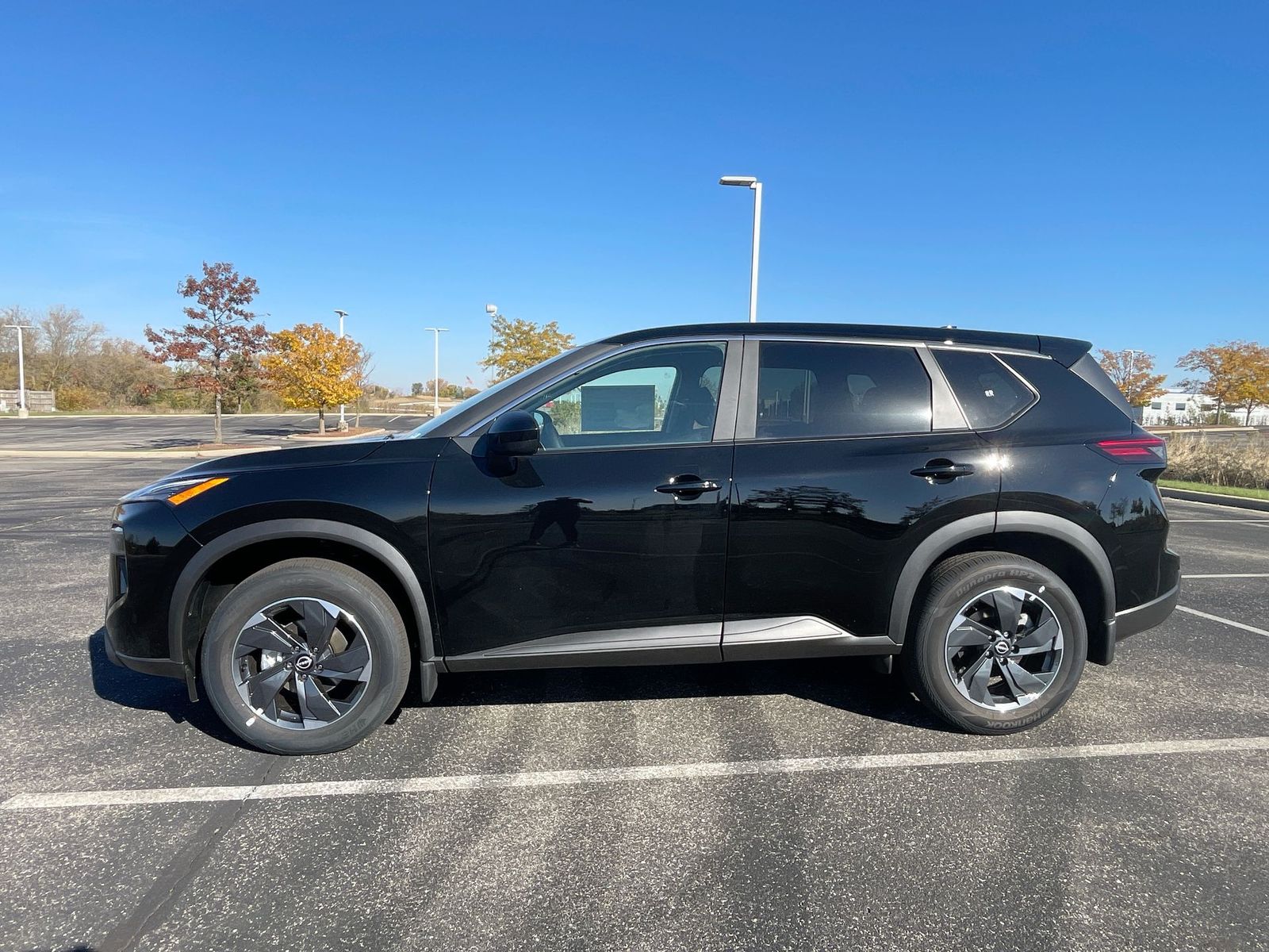 2025 Nissan Rogue SV 30