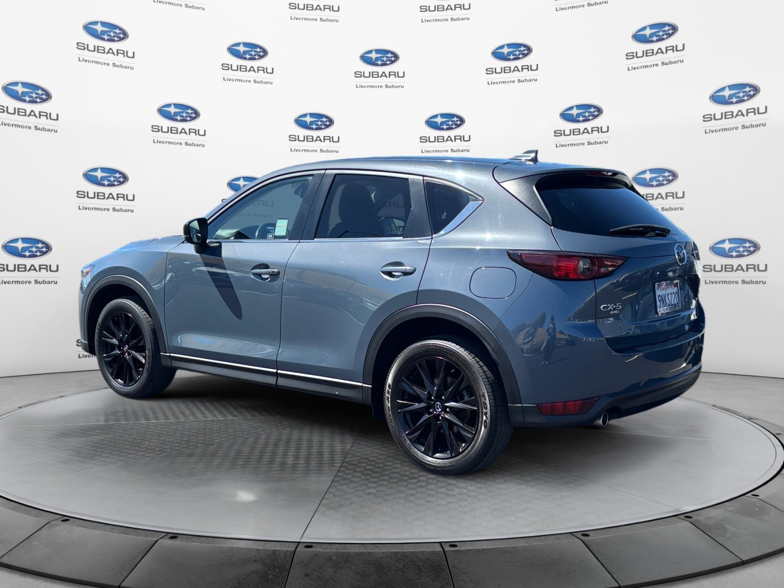 View vehicle photo 3