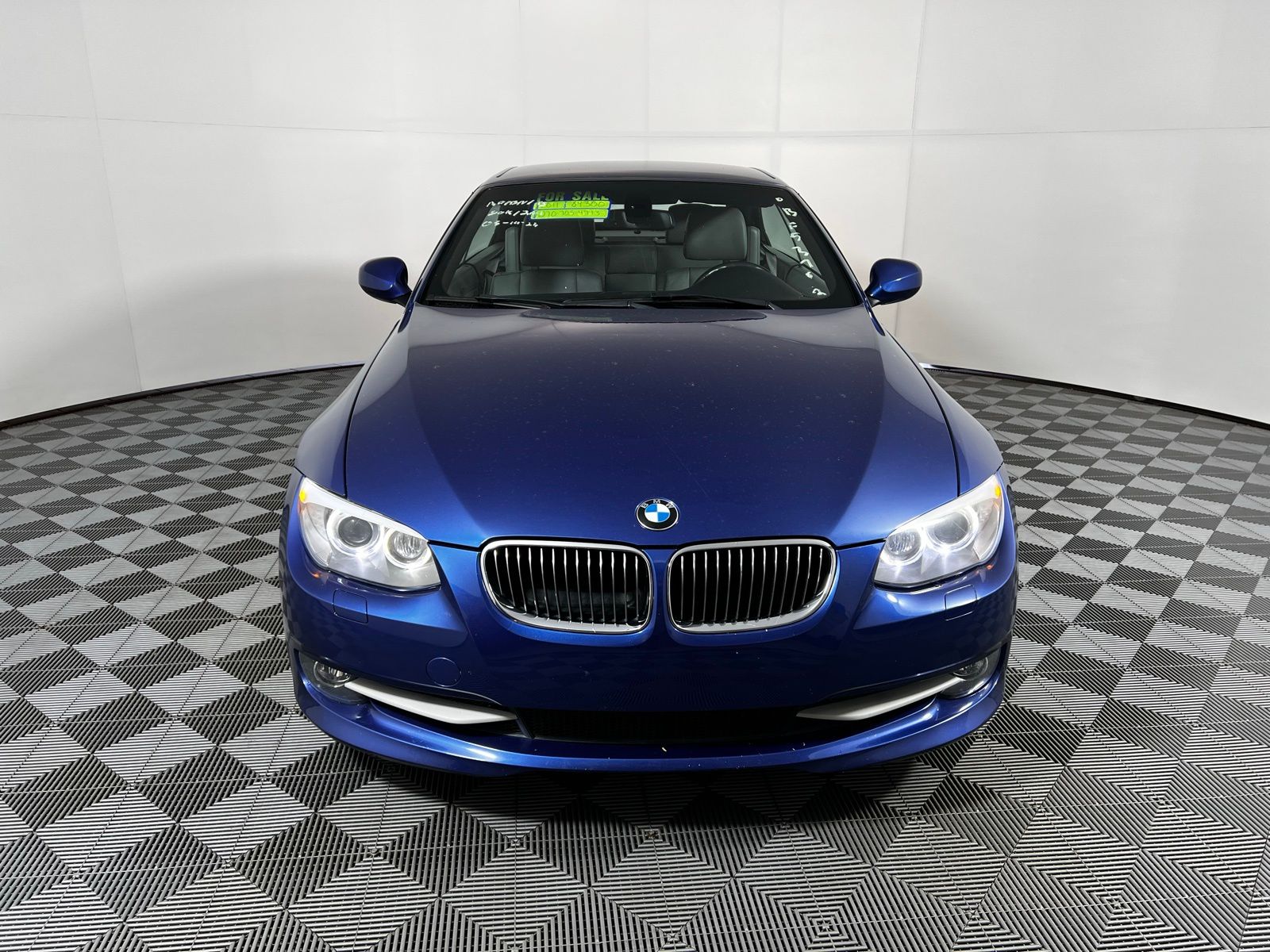 Thumbnail: 2011 BMW 3 Series - 2