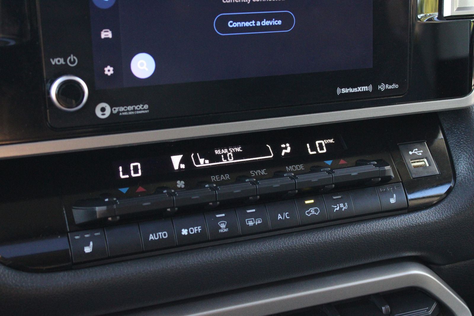 Used 2023  Toyota SR5 image 10