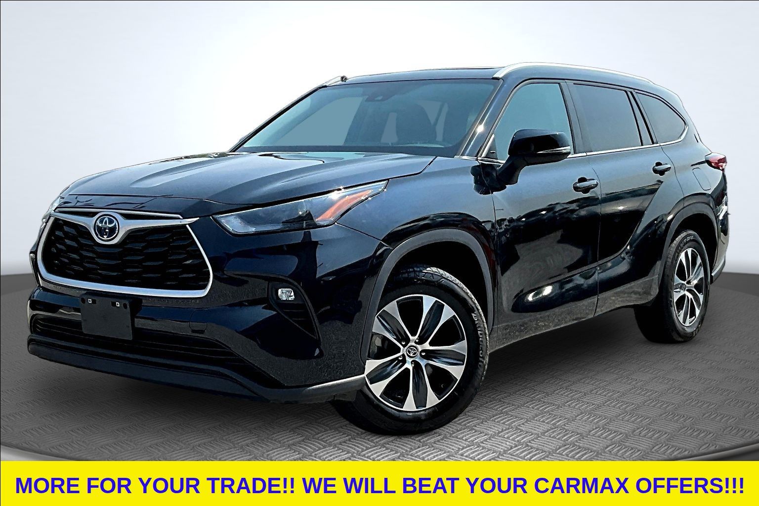 Midnight Black Metallic 2023 Toyota Highlander Hybrid SUV / Crossover Front-Wheel Drive Continuously Variable Transmission