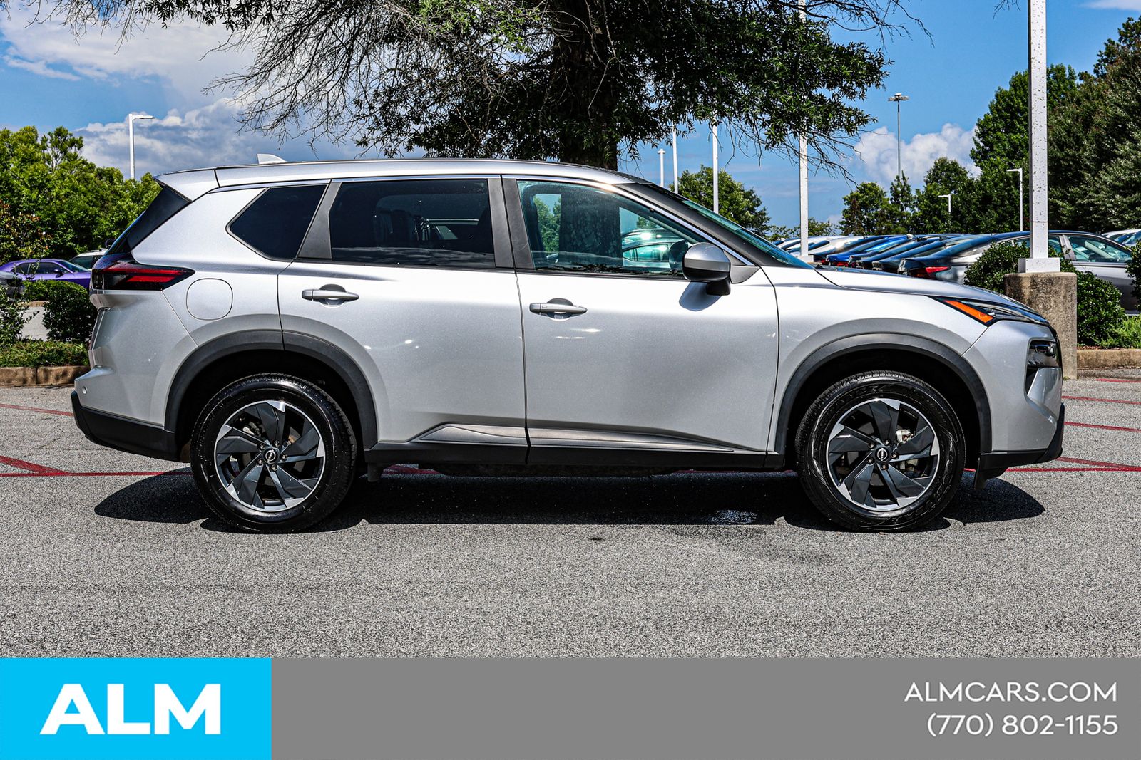 Used 2024 Silver Nissan SV image 10