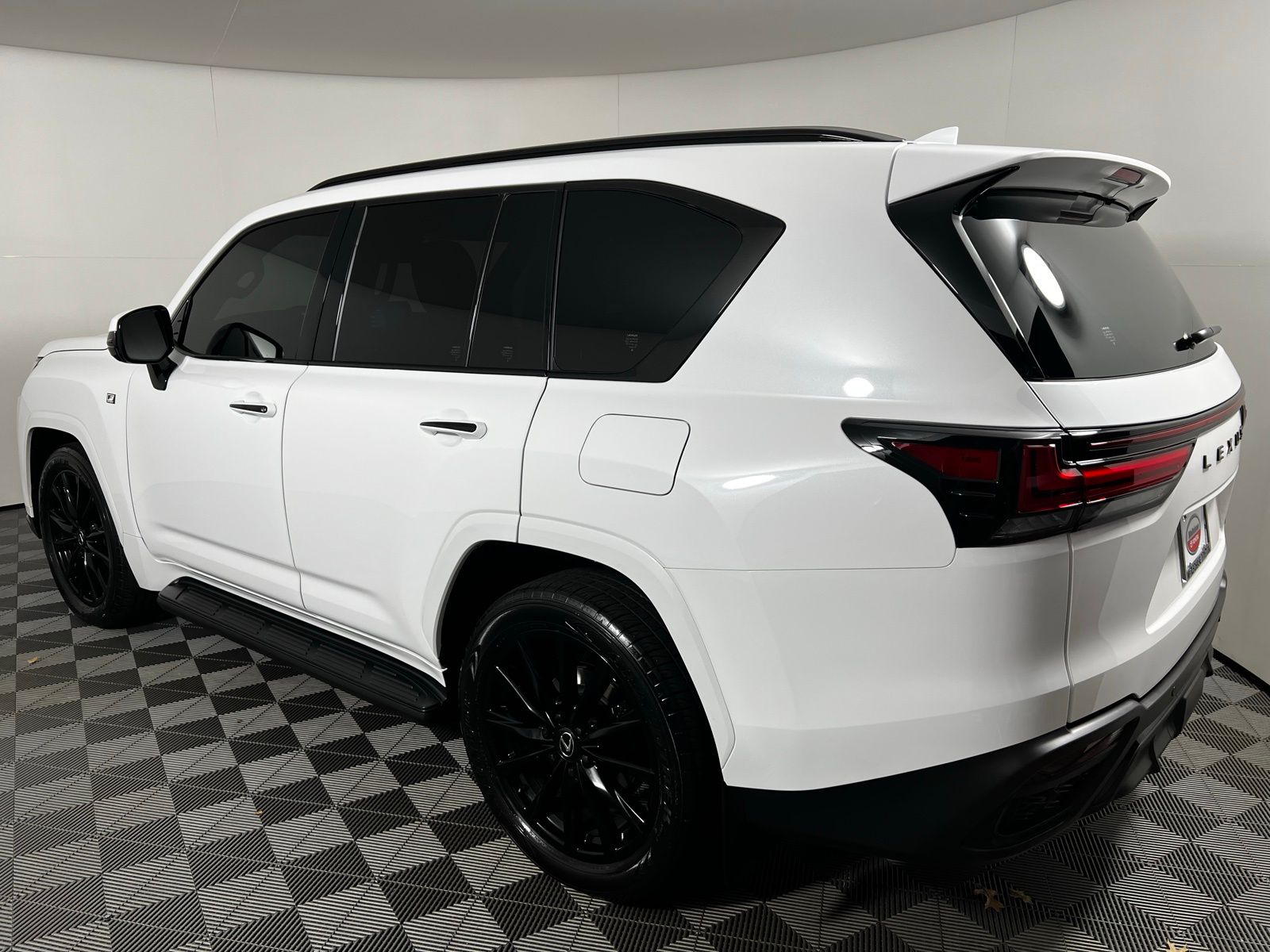 Thumbnail: 2024 Lexus LX - 7