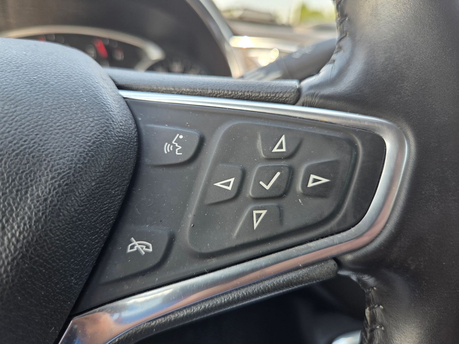 used 2018 Chevrolet Malibu car, priced at $12,421