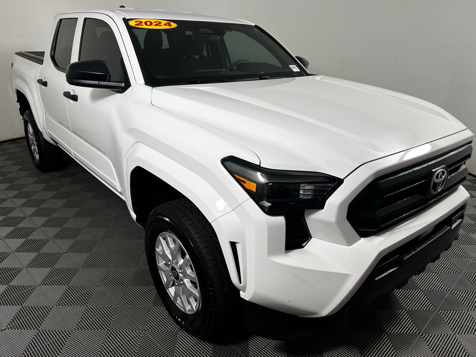 2024 Toyota Tacoma SR 3