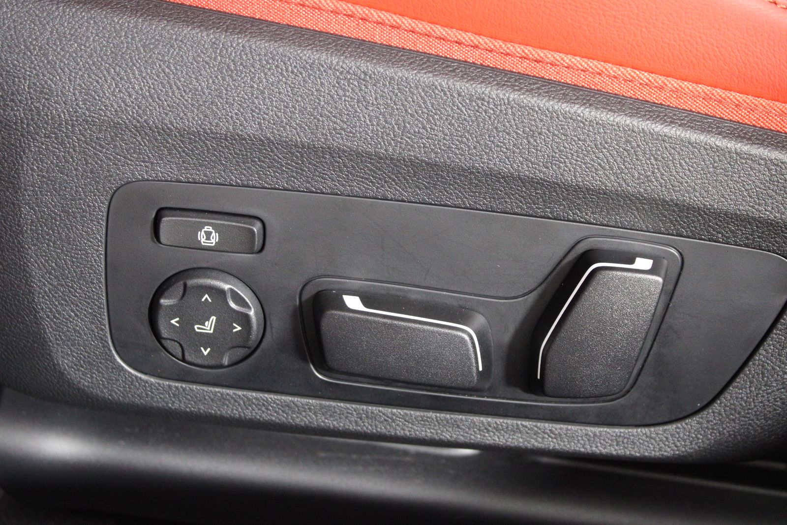 Used 2025 Red BMW Competition image 20