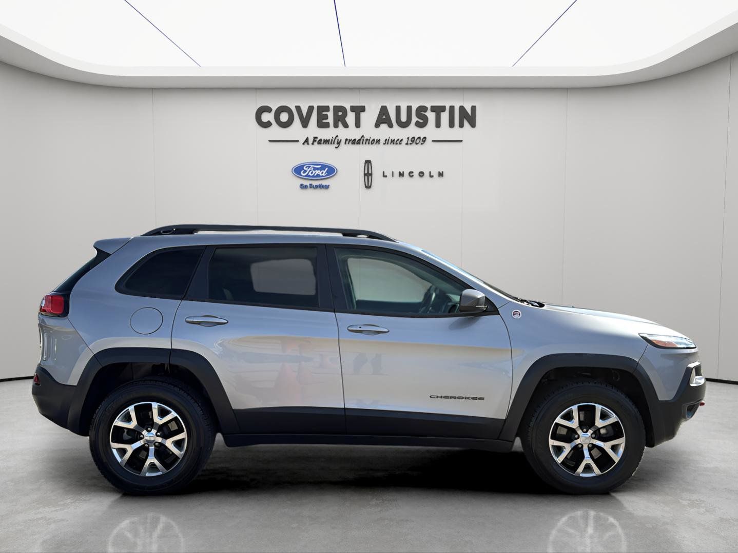 Used Car 2016 Jeep Cherokee  Trailhawk For Sale Under $15,000 In Austin, Texas