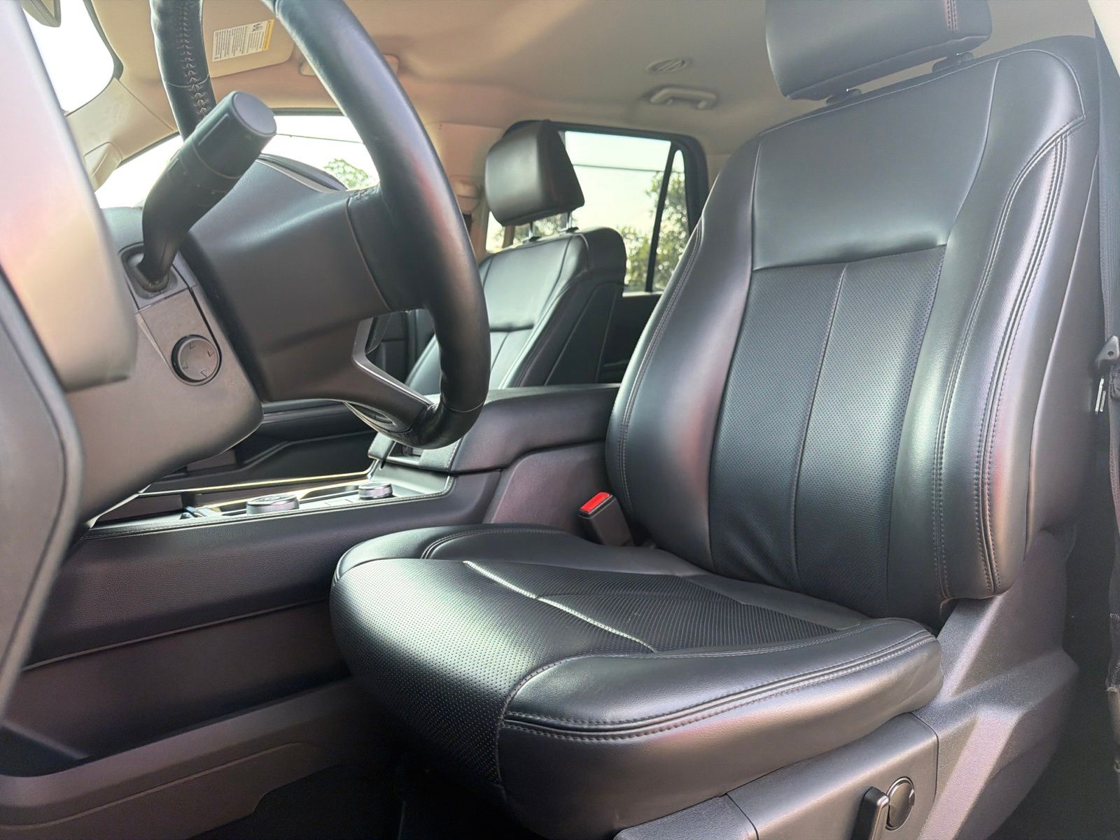 2024 Ford Expedition XLT Black at Ross Downing Buick GMC