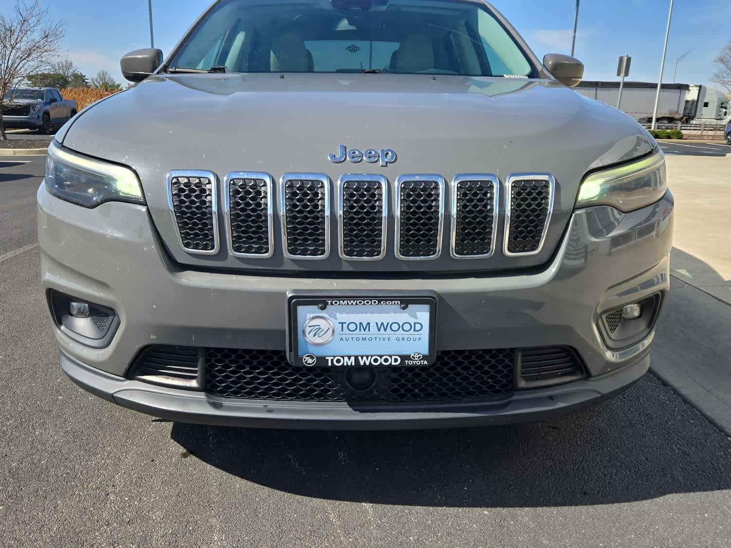 used 2020 Jeep Cherokee car, priced at $11,035