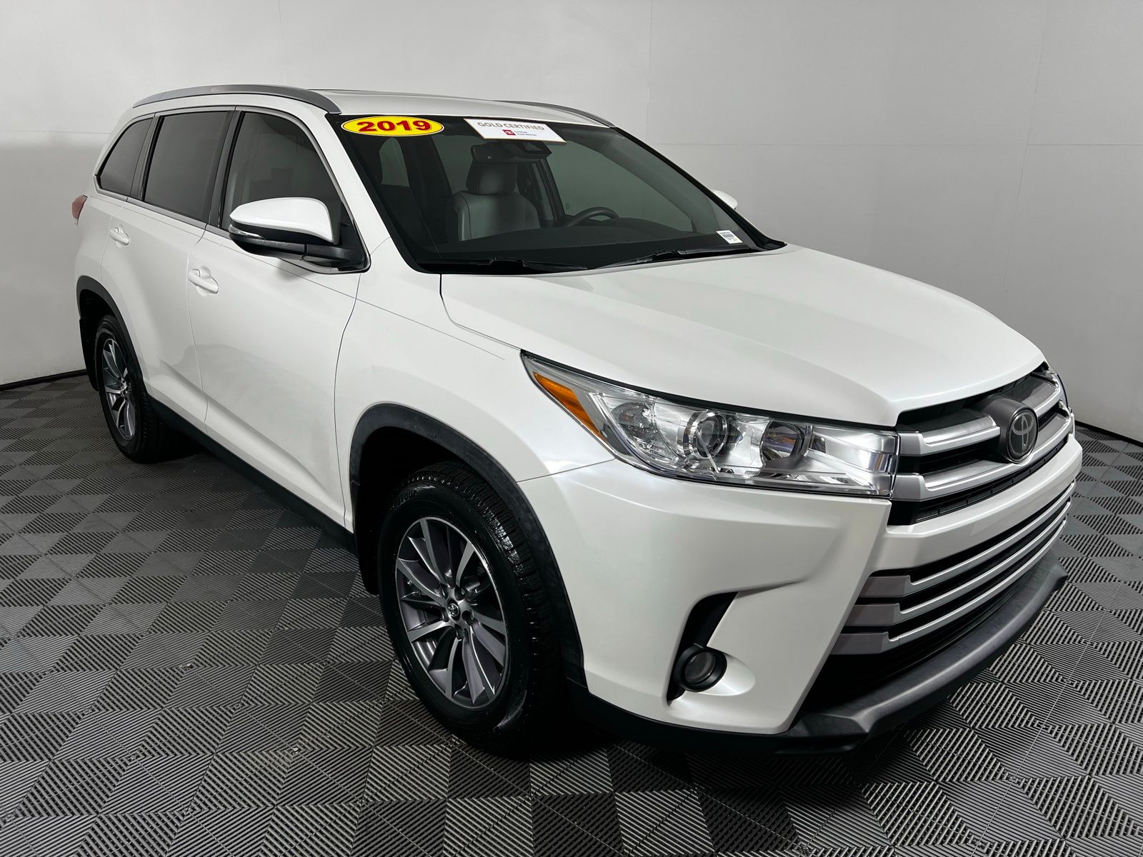 2019 Toyota Highlander SE 3