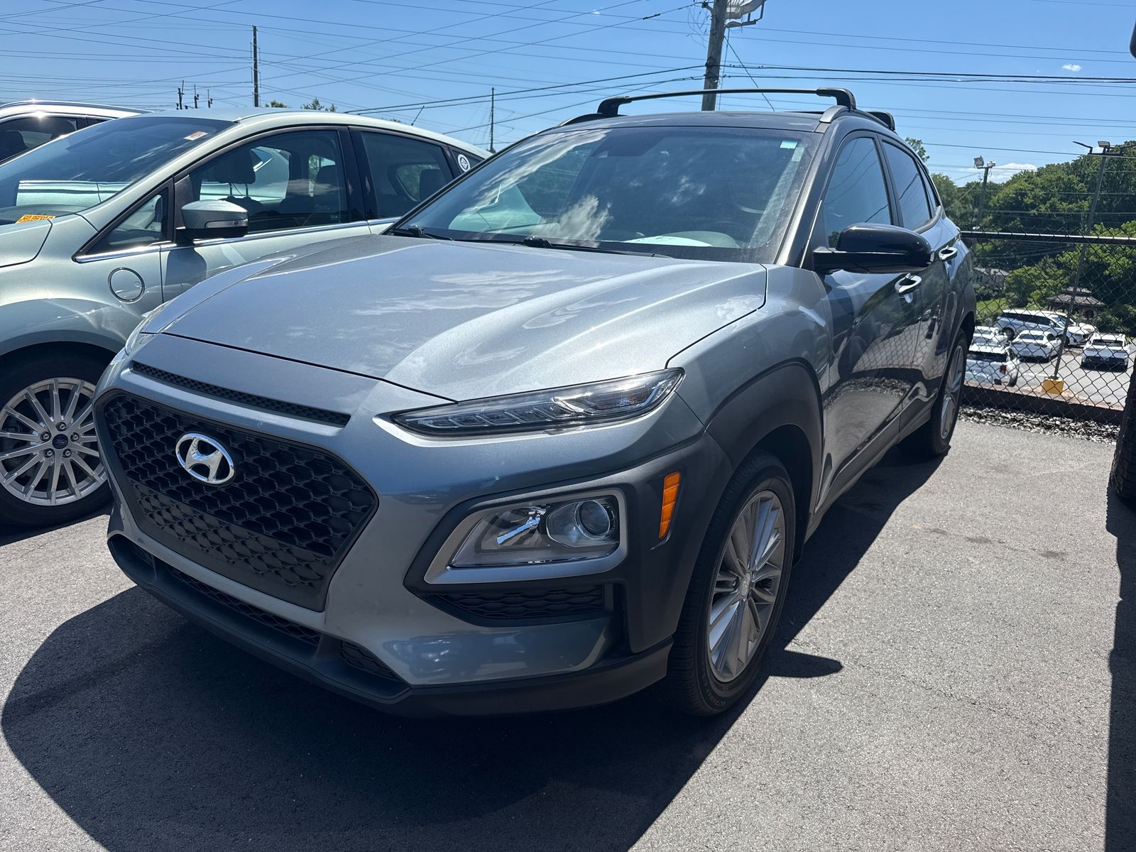 Silver / Black 2020 Hyundai Kona SEL FWD SUV / Crossover Front-Wheel Drive 6-Speed Automatic