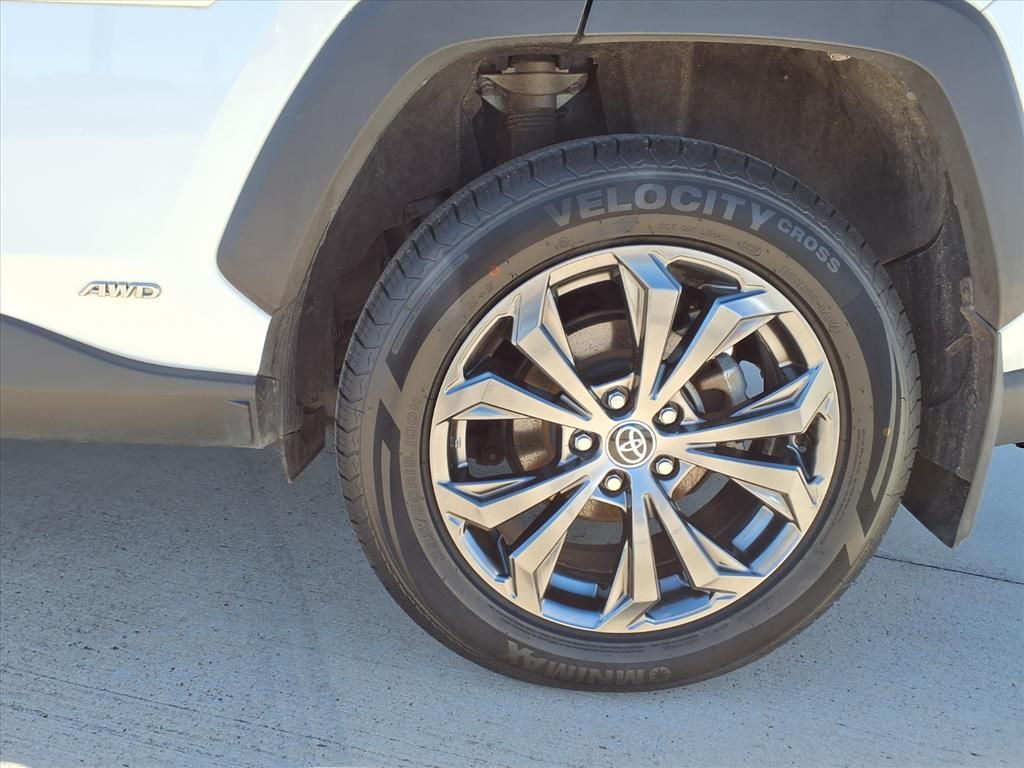 2023 Toyota RAV4 Hybrid Limited - 9