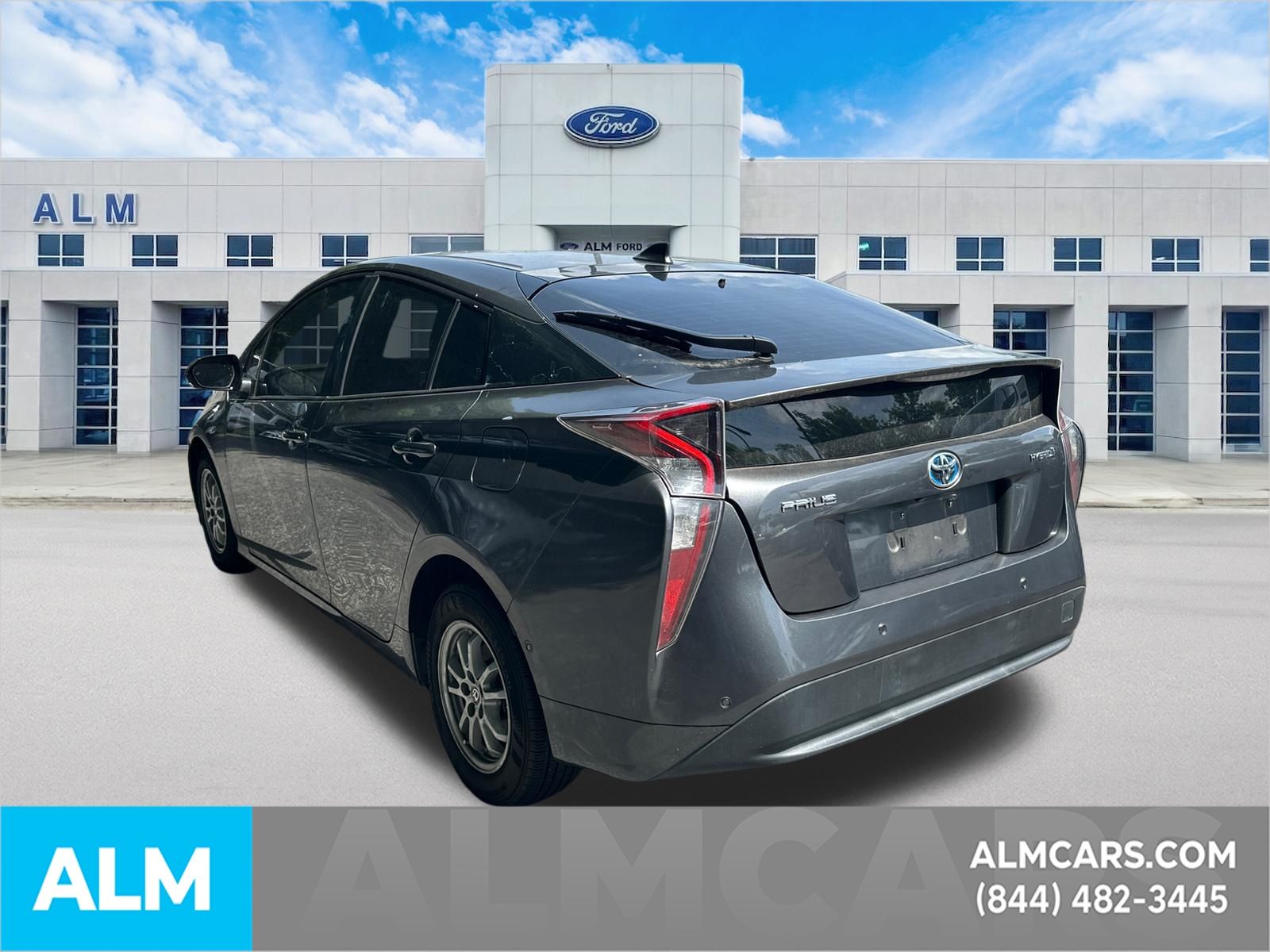 Used 2018 Gray Toyota Two image 8
