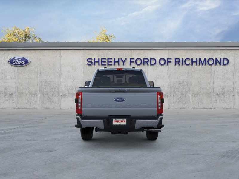 New 2026 Glacier Gray Metallic Tri-Coat Ford Lariat image 6