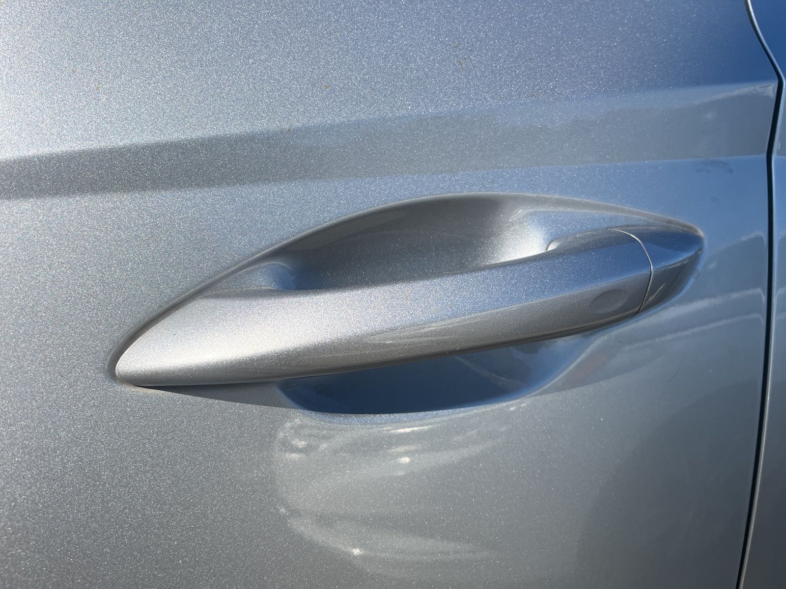 Used 2023 Silver Hyundai SEL image 4