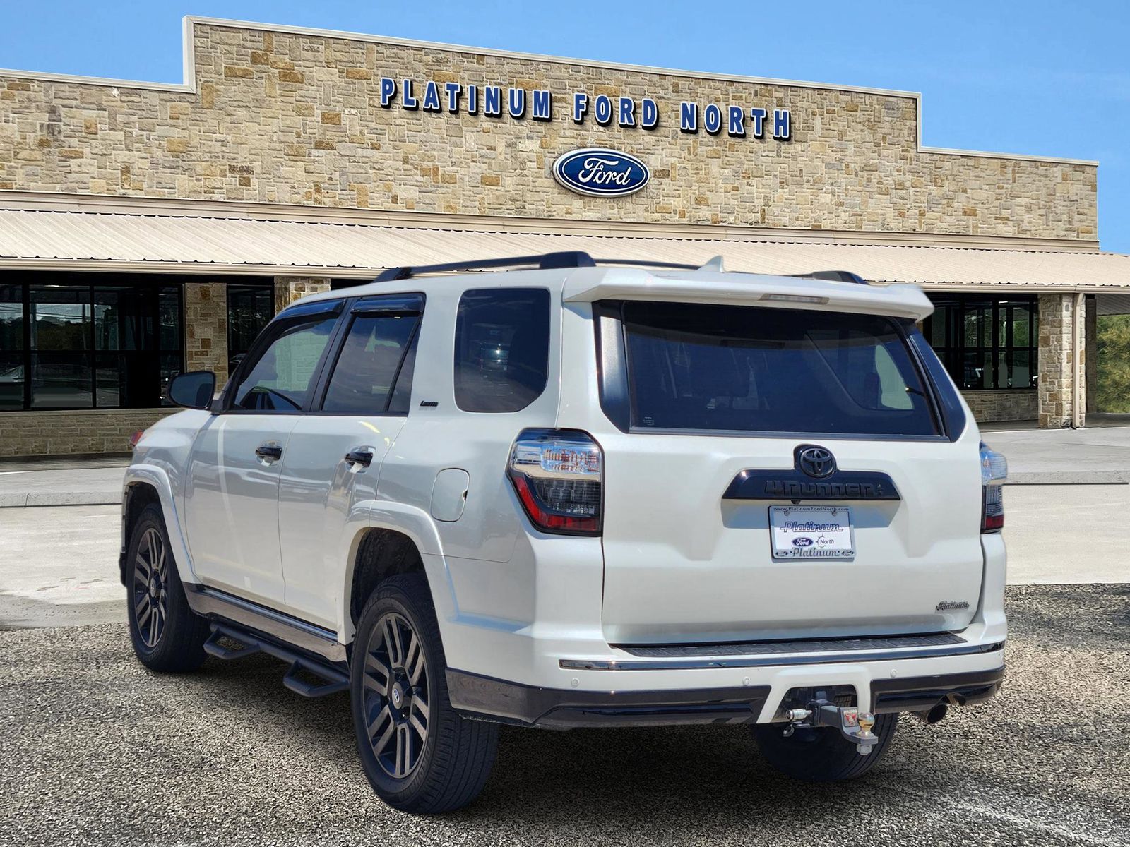 View vehicle photo 4
