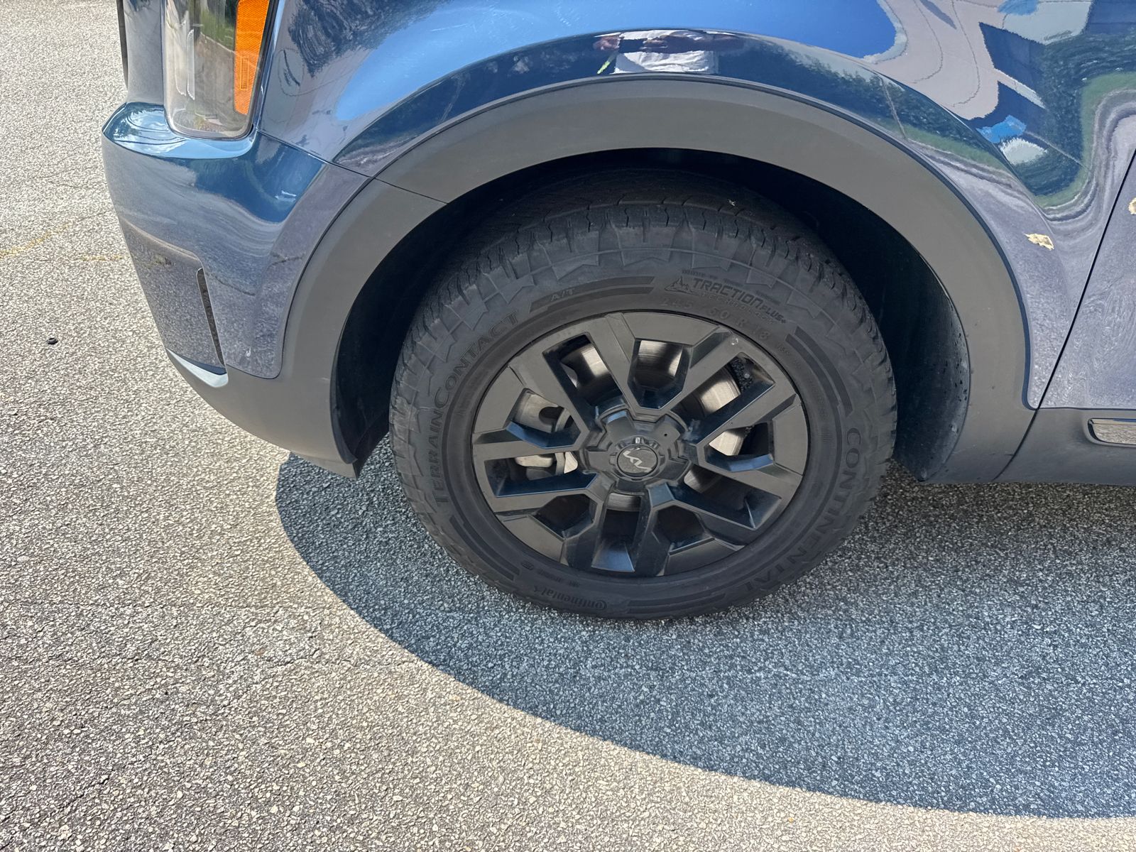 Used 2025 Black Kia EX X-Pro image 11