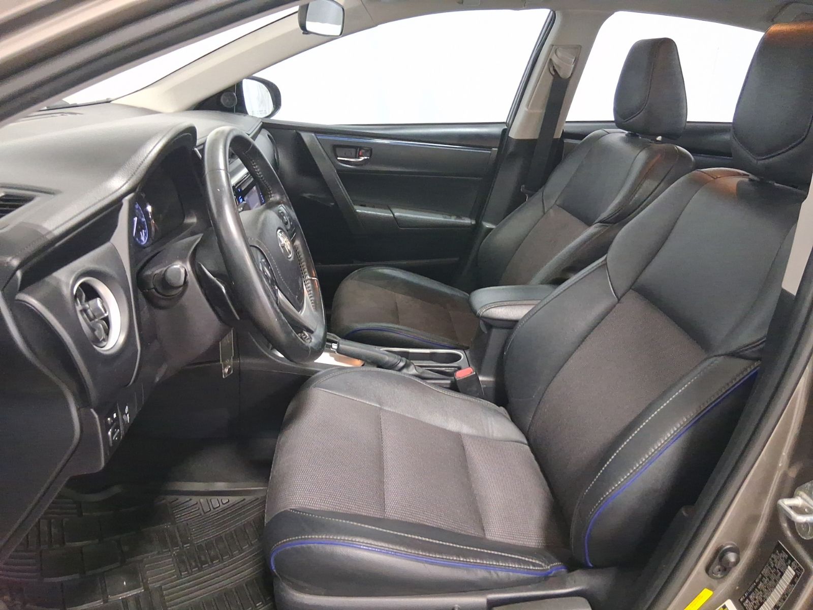 Used Car 2019 Toyota Corolla  Se For Sale Under $15,000 In Austin, Texas