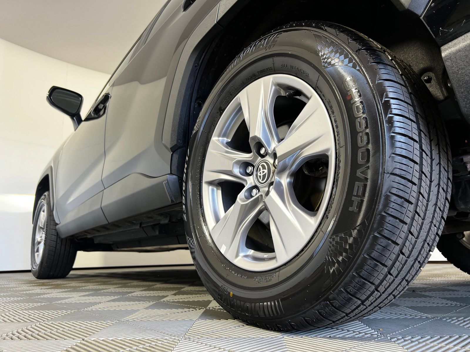 Thumbnail: 2024 Toyota RAV4 - 25