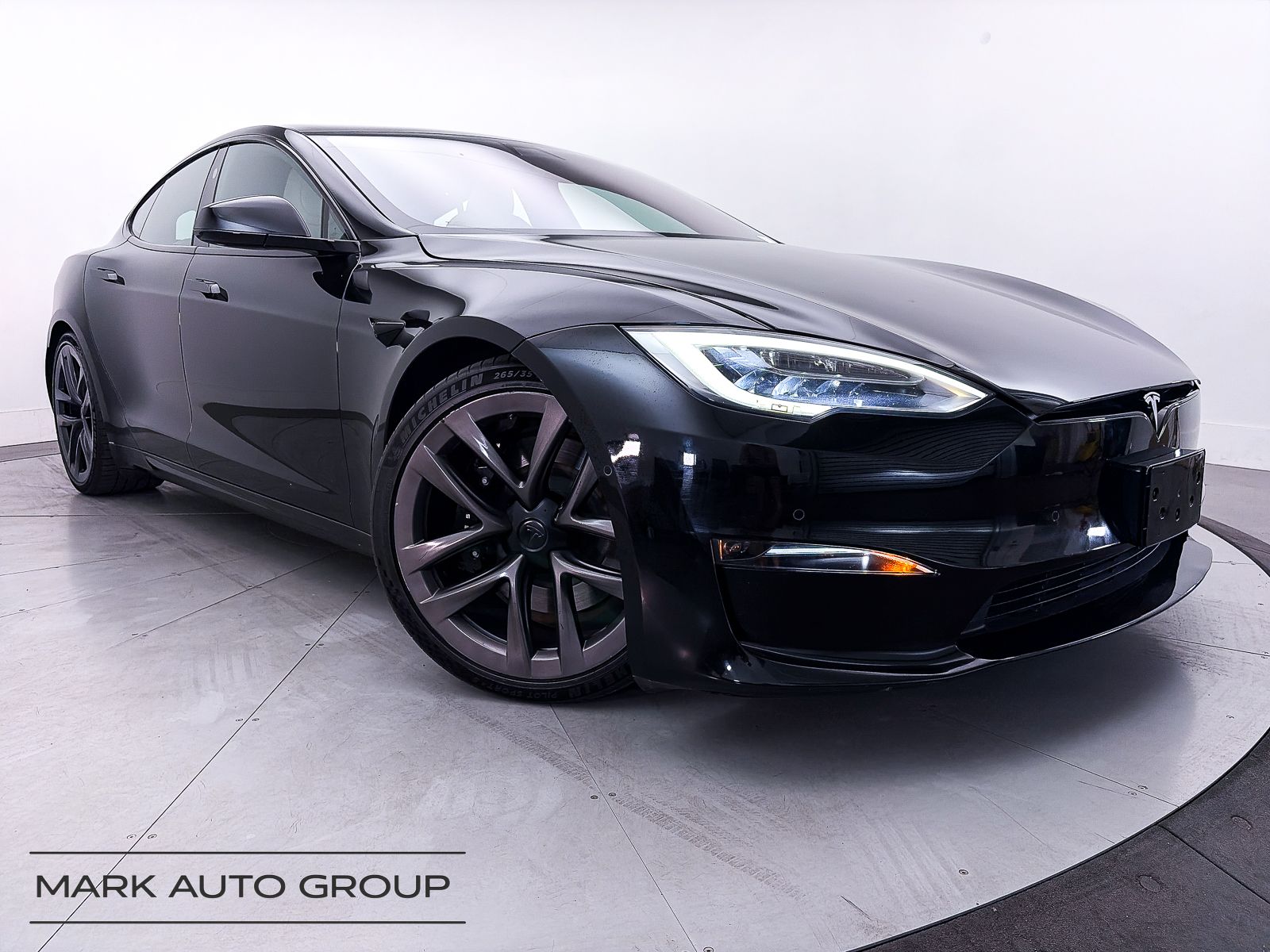 2022 Tesla Model S Plaid