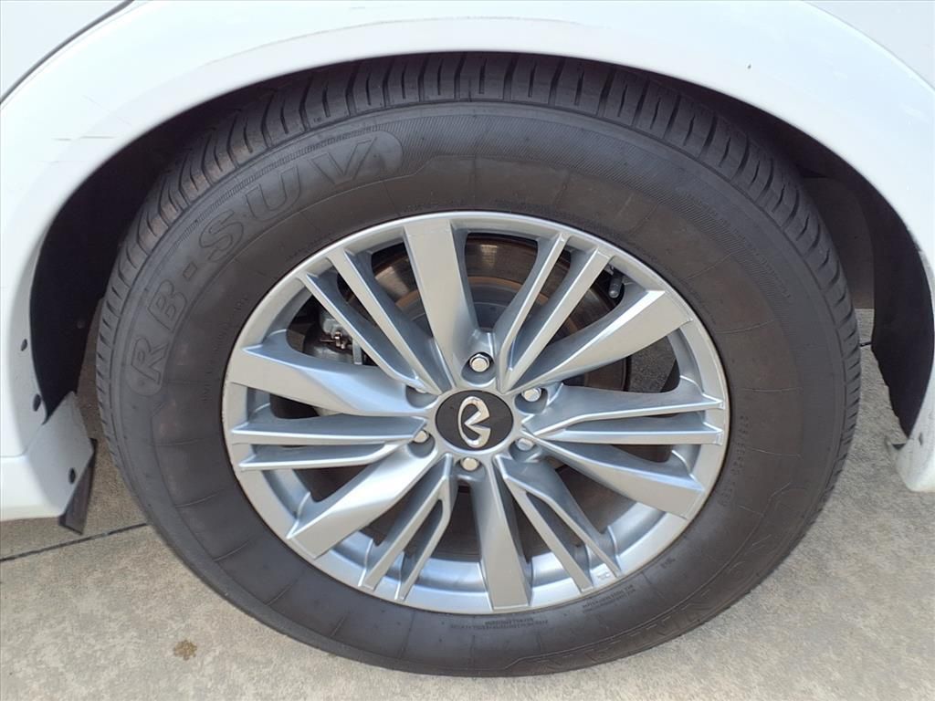 2023 INFINITI QX80 LUXE - 9