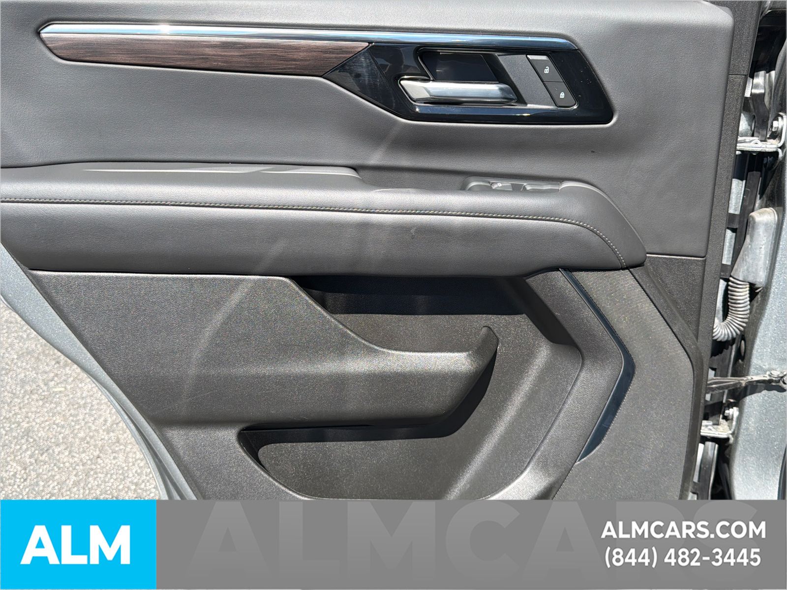 Used 2025 Gray Chevrolet LT image 26