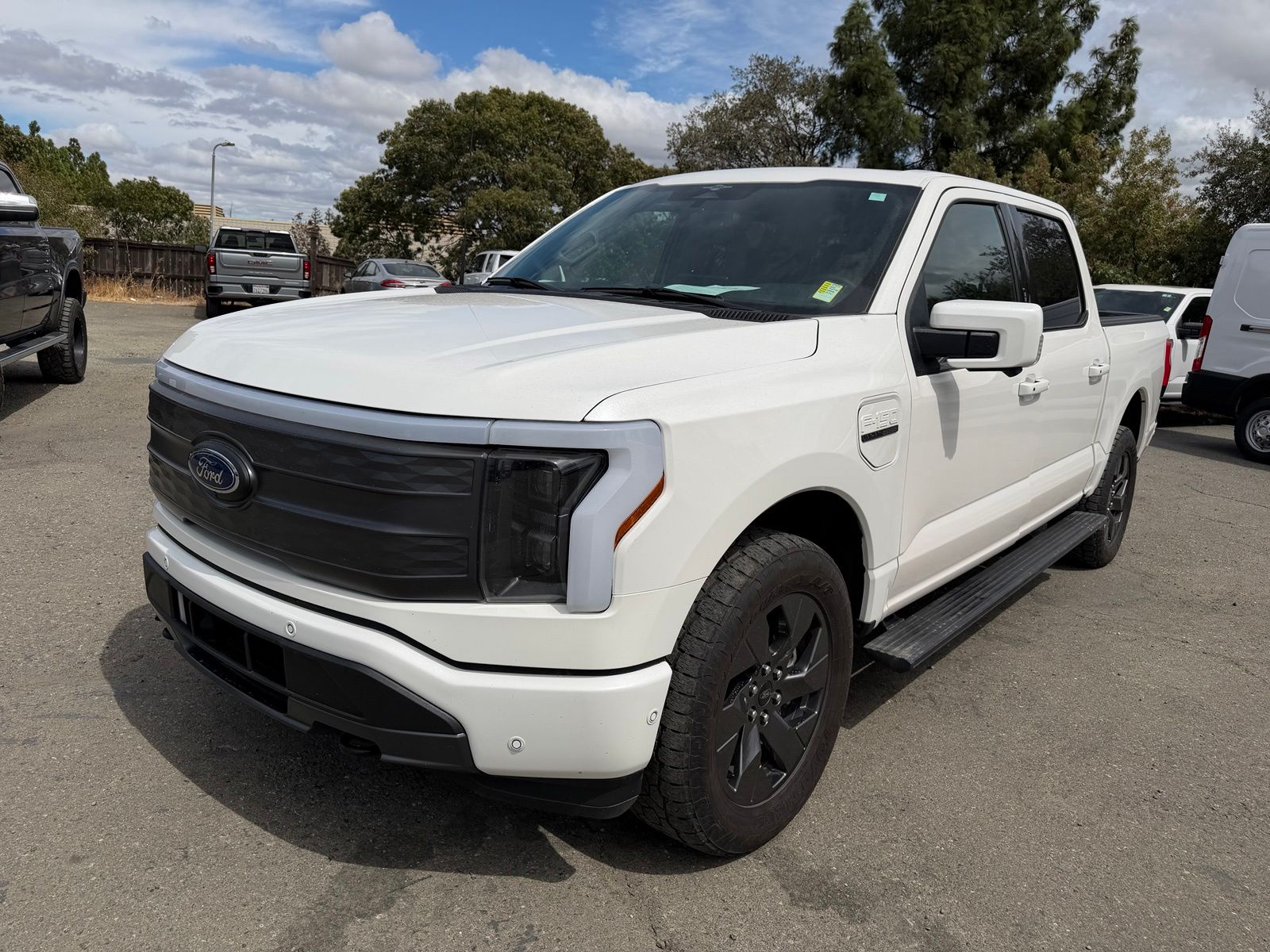 2023 Ford F-150 Lightning Lariat SuperCrew AWD