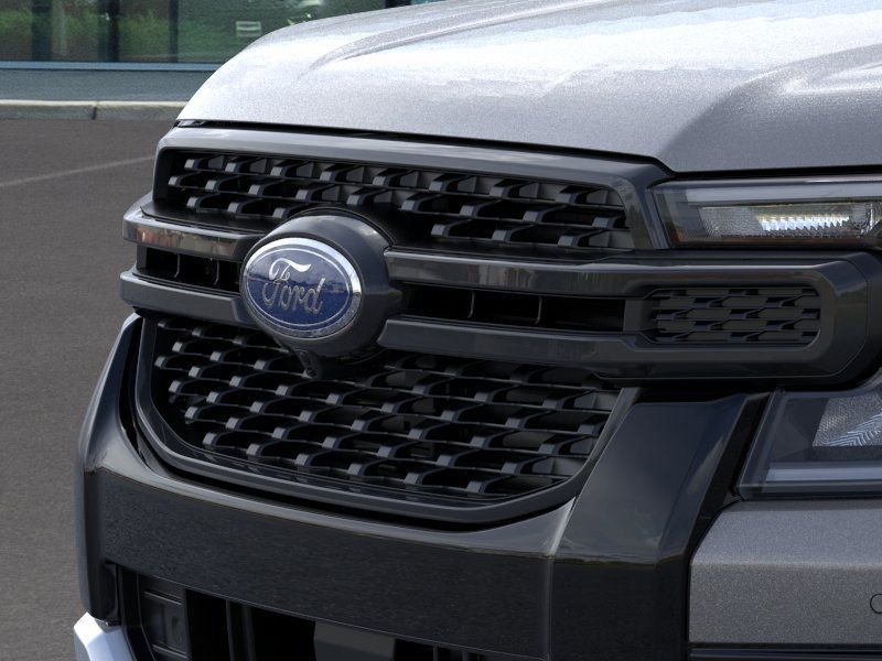 New 2026 Carbonized Gray Metallic Ford XLT image 17