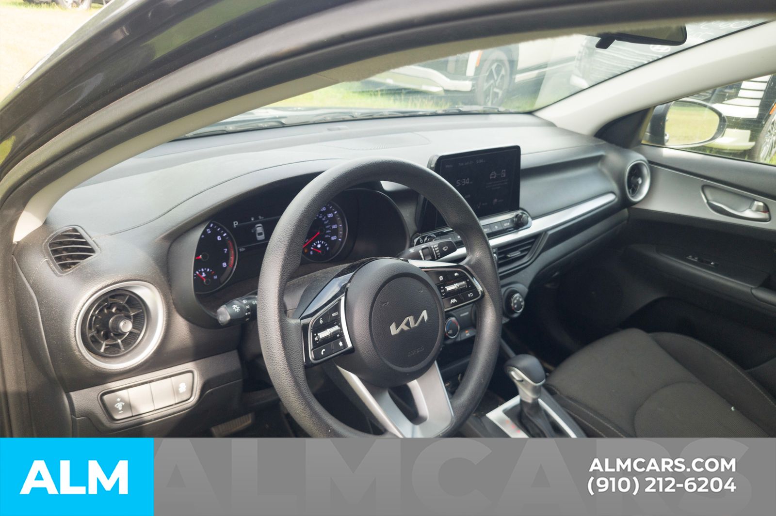 Used 2023 Gray Kia LXS image 6