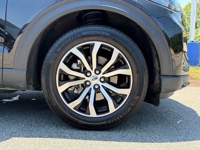 Certified Used 2025 Agate Black Metallic Ford ST-Line image 29