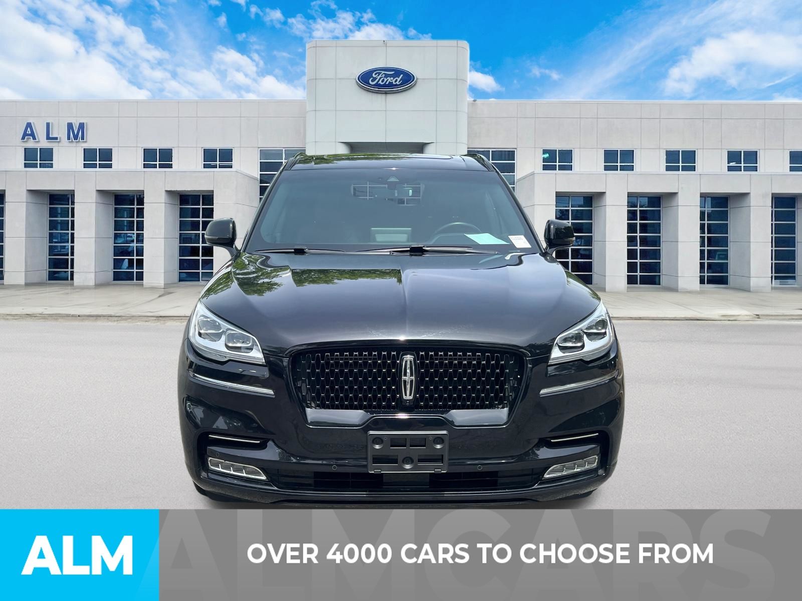 Used 2024 Black Lincoln Reserve image 2
