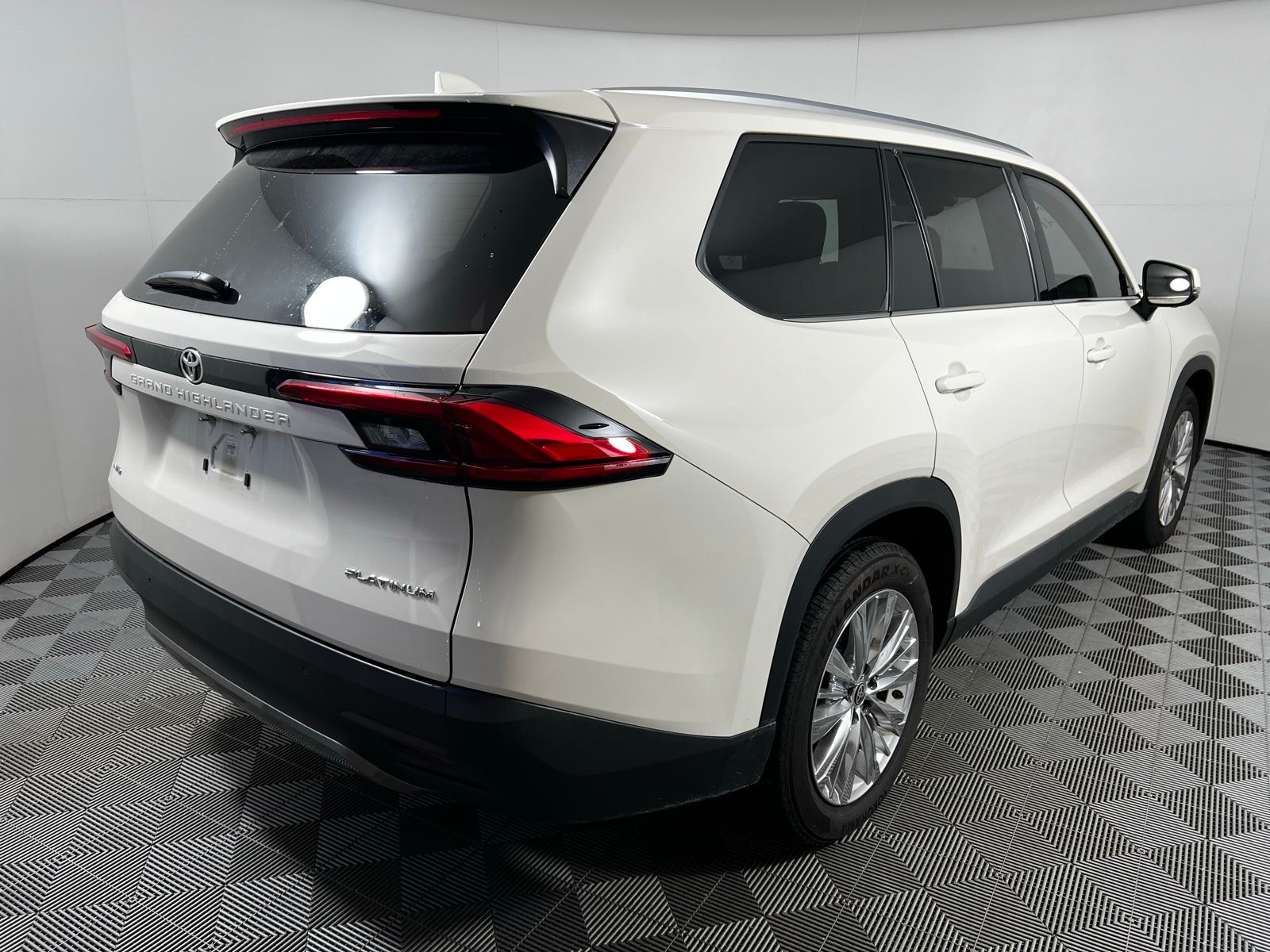 2024 Toyota Grand Highlander Platinum 5