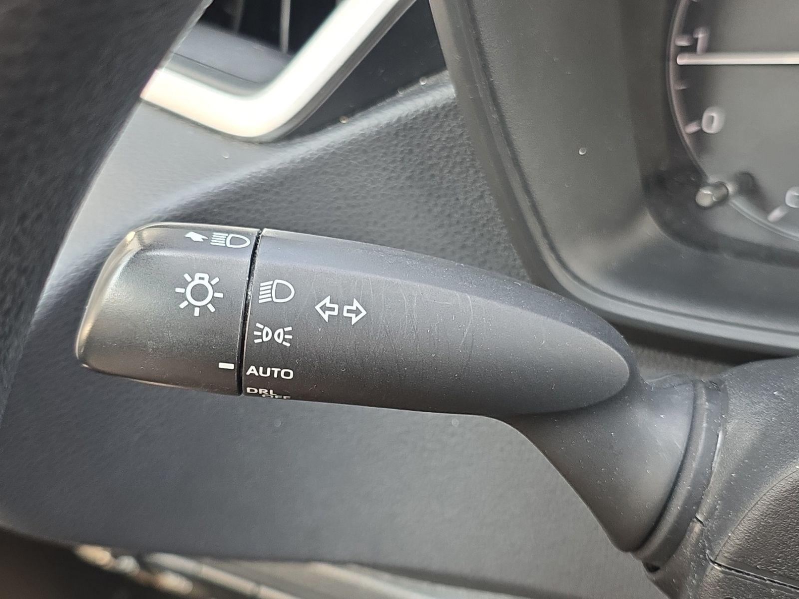 Used 2023 Silver Toyota LE image 35