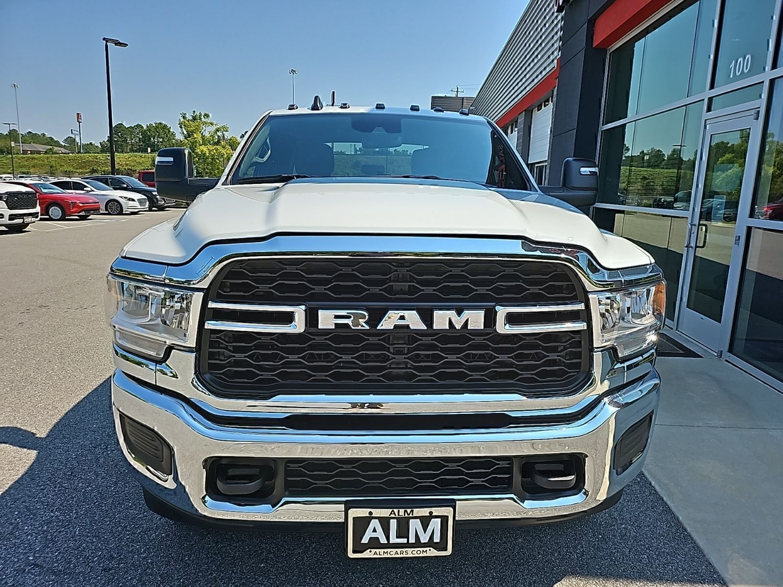 2024 Ram 2500 Tradesman photo 2