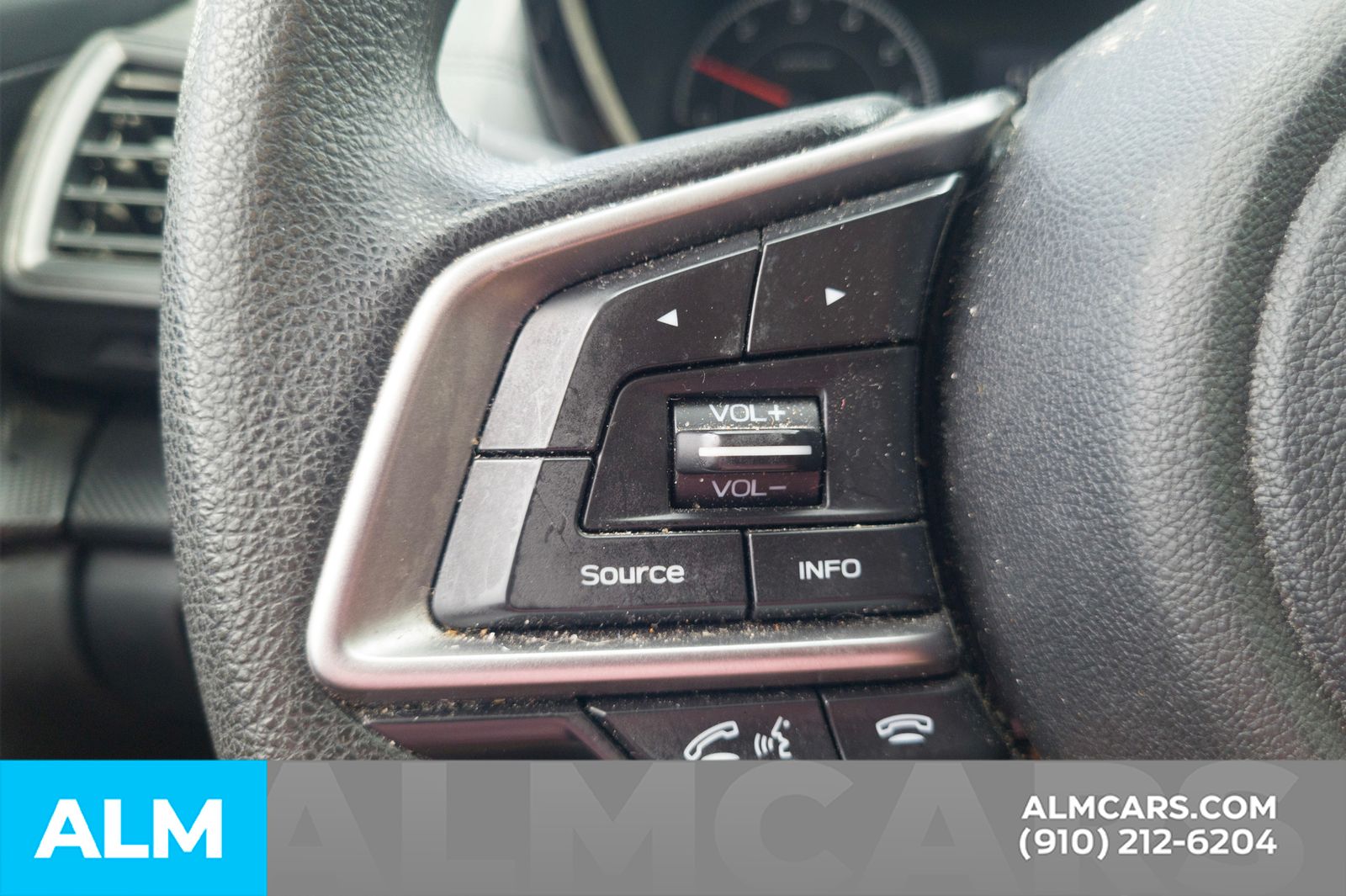 Used 2019 Khaki Subaru 2.0i image 11