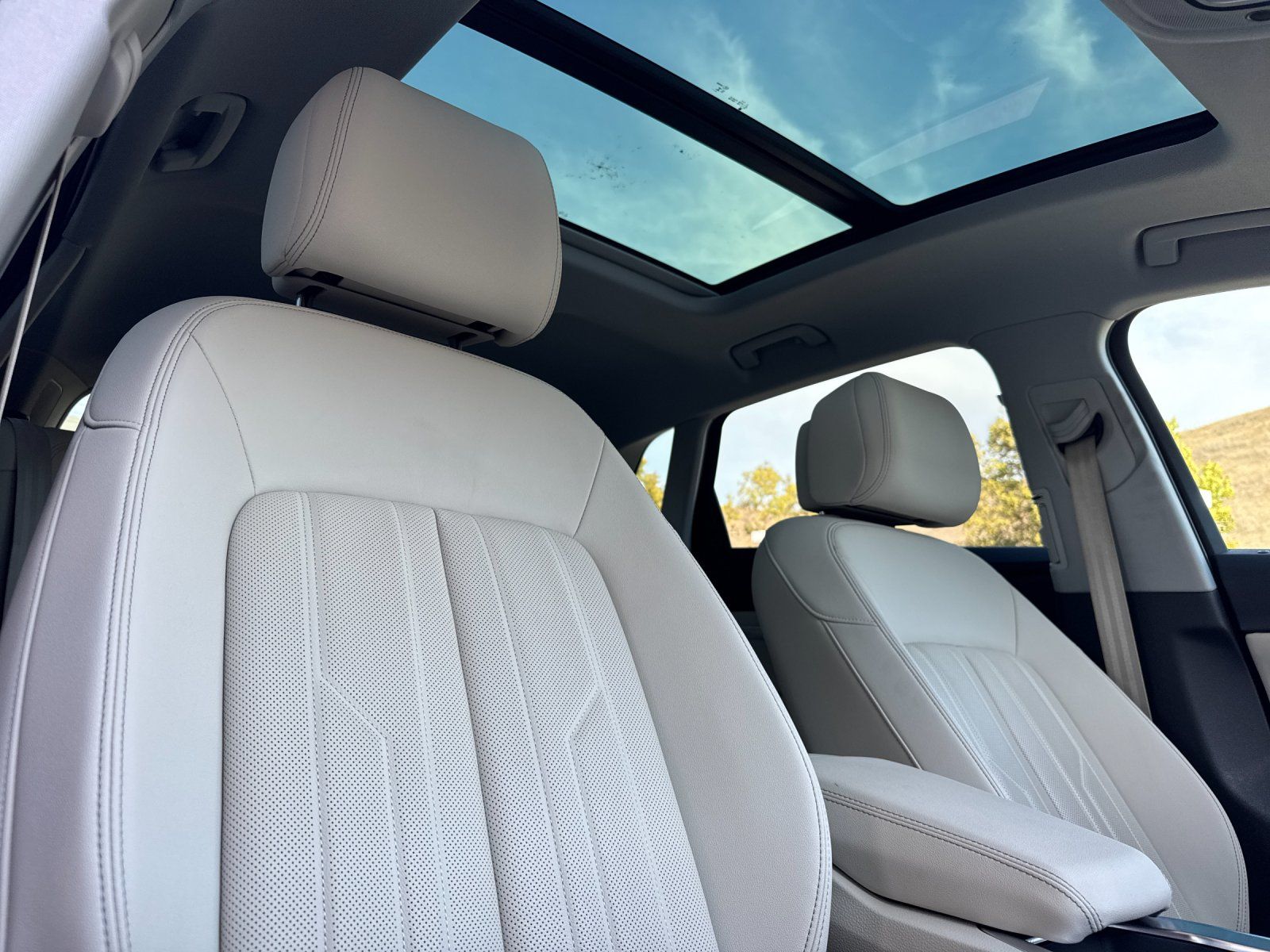 2024 Audi Q8 e-tron Premium Plus — full photo 17 of 29