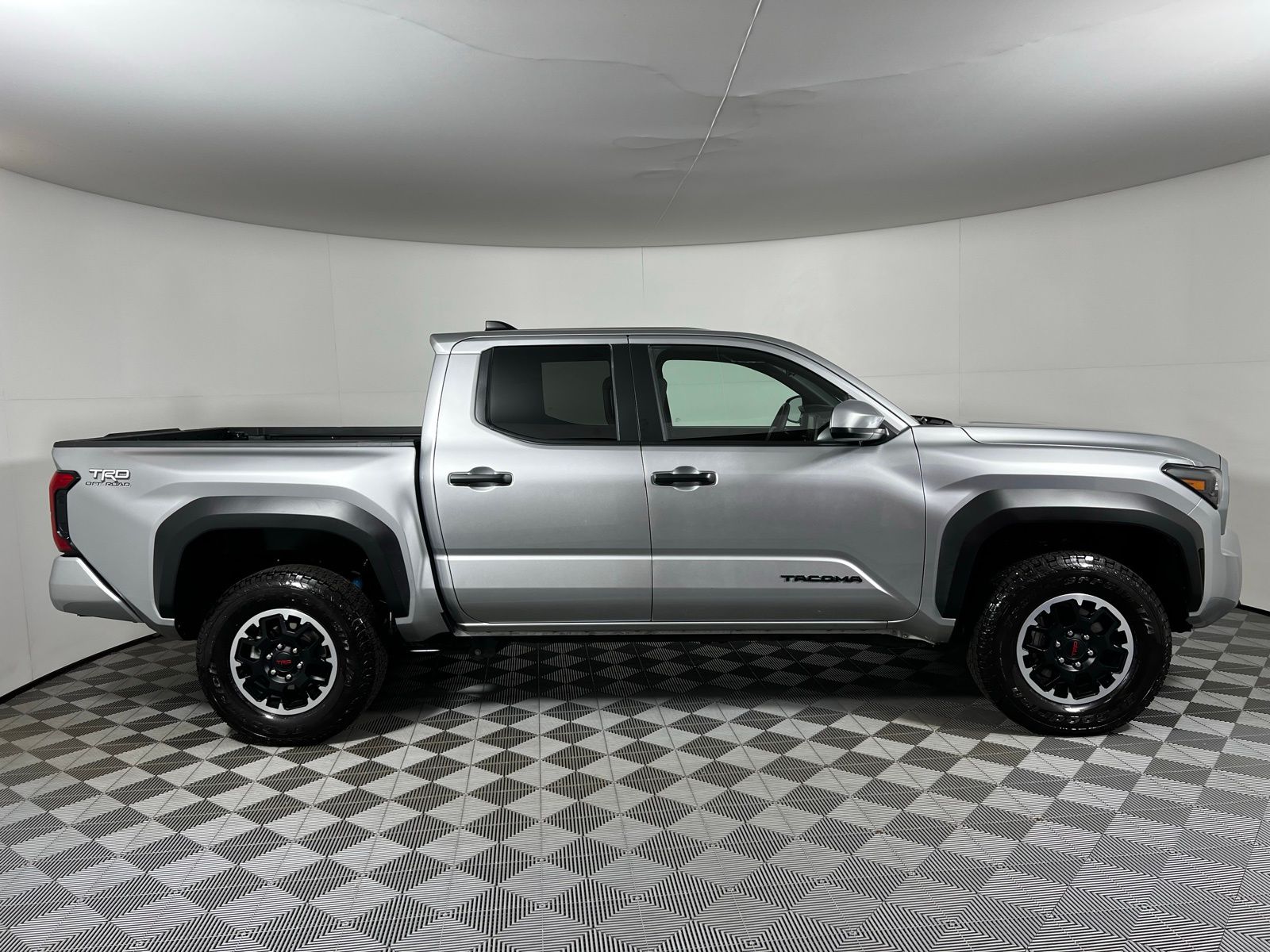 Thumbnail: 2025 Toyota Tacoma - 4