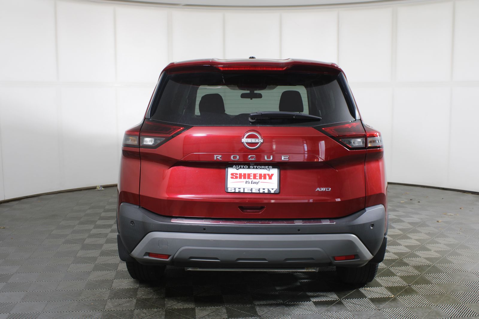 View vehicle photo 2