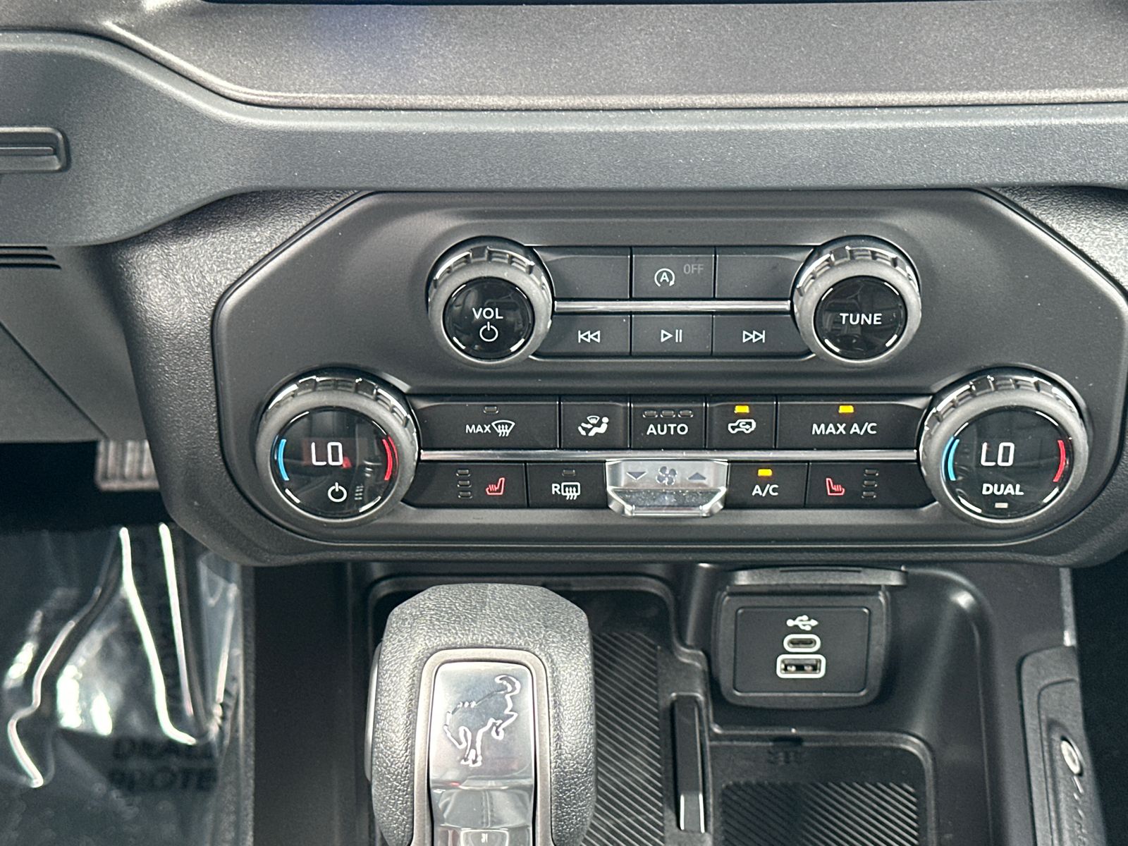 New 2026 Carbonized Gray Metallic Ford Big Bend® image 29