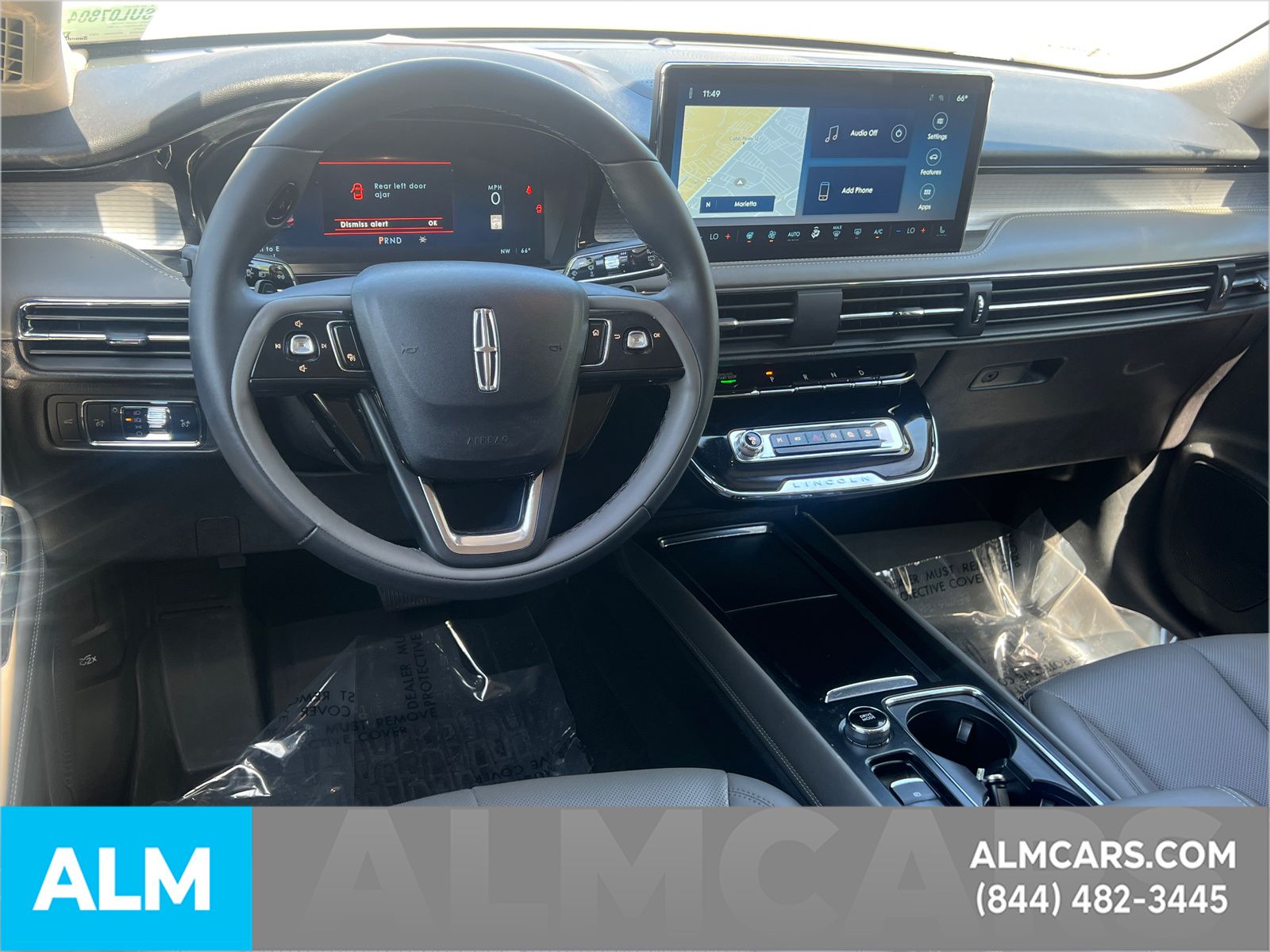 Used 2025 White Lincoln Premiere image 27