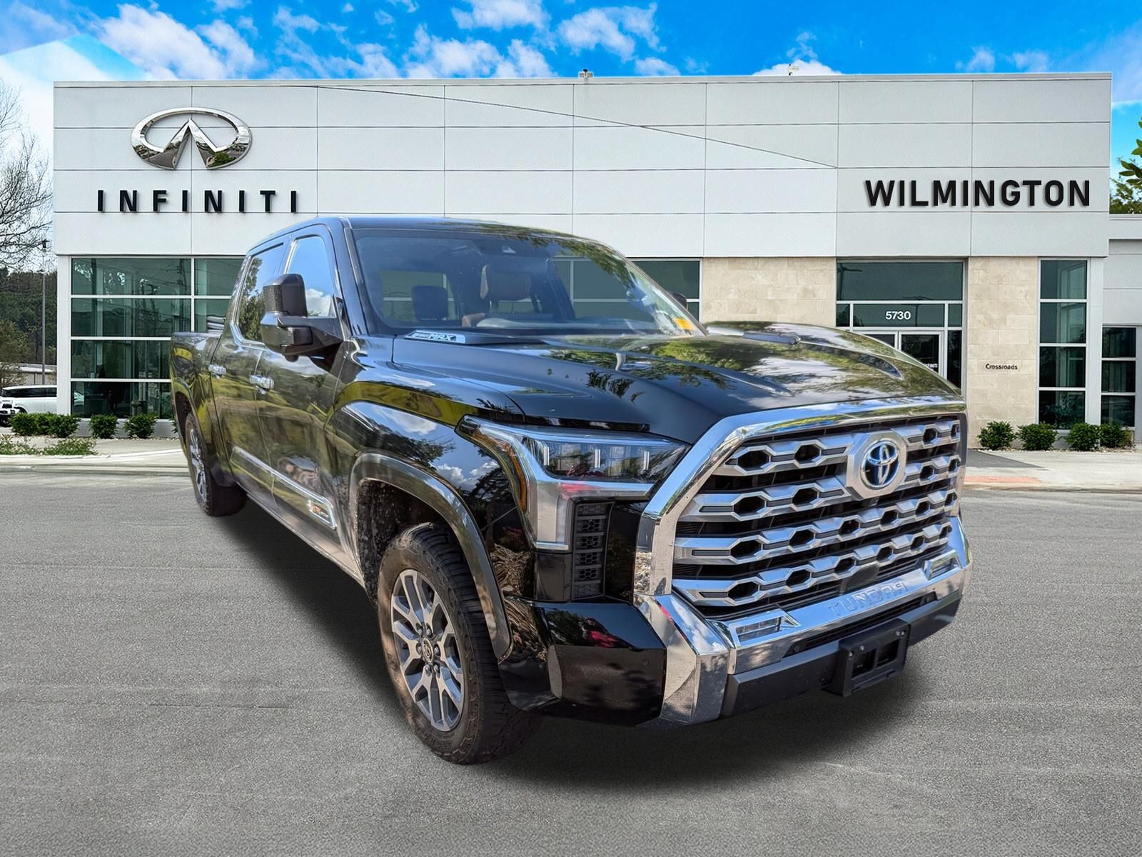 Midnight Black Metallic 2022 Toyota Tundra Hybrid Pickup Truck Four-Wheel Drive Automatic