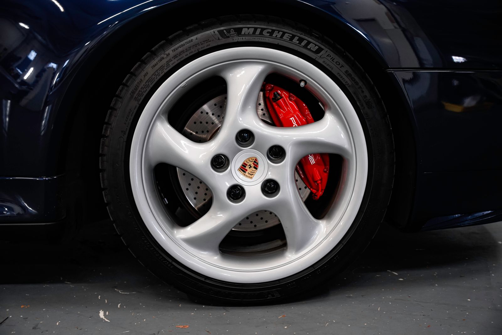 1996 Porsche 911 Carrera 4S — photo 52