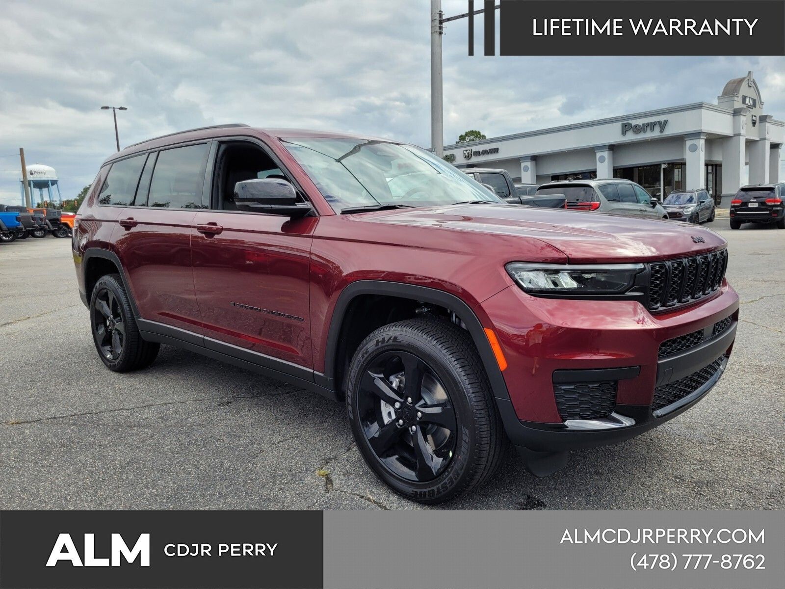 New 2025 Velvet Red Pearl-Coat Exterior Paint Jeep Altitude X image 19
