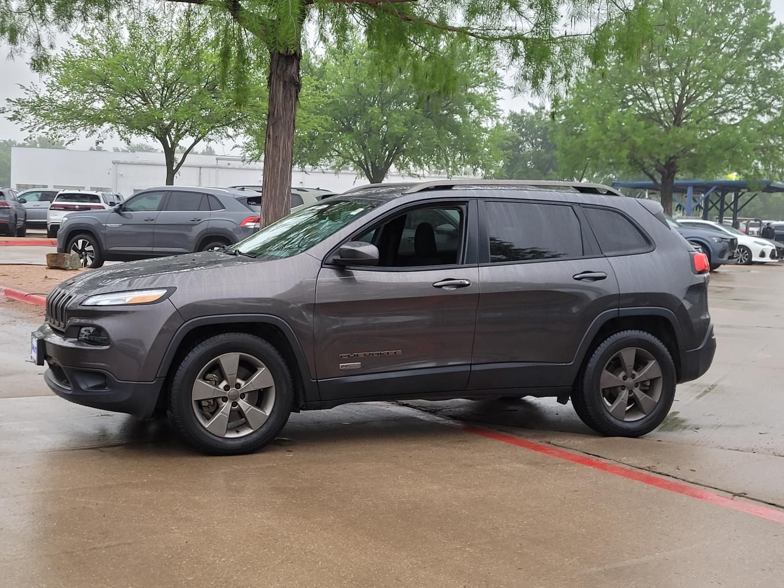 used 2016 Jeep Cherokee car, priced at $13,900