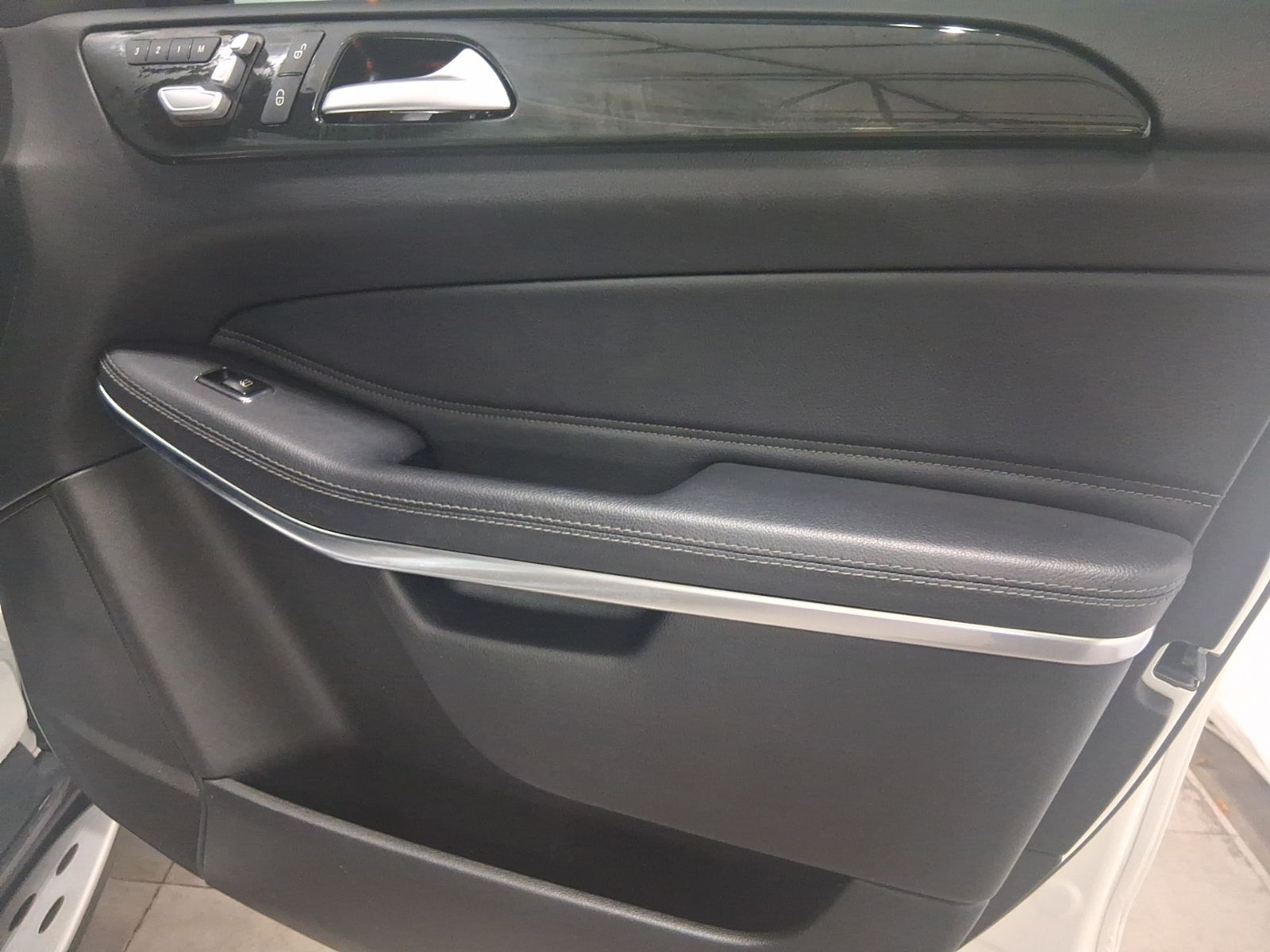 Used Car 2018 Mercedes-benz Gls  Gls 550 For Sale Under $30,000 In Austin, Texas