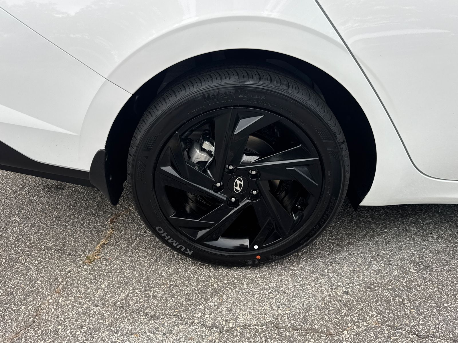 New 2026 White Hyundai SEL Sport image 18