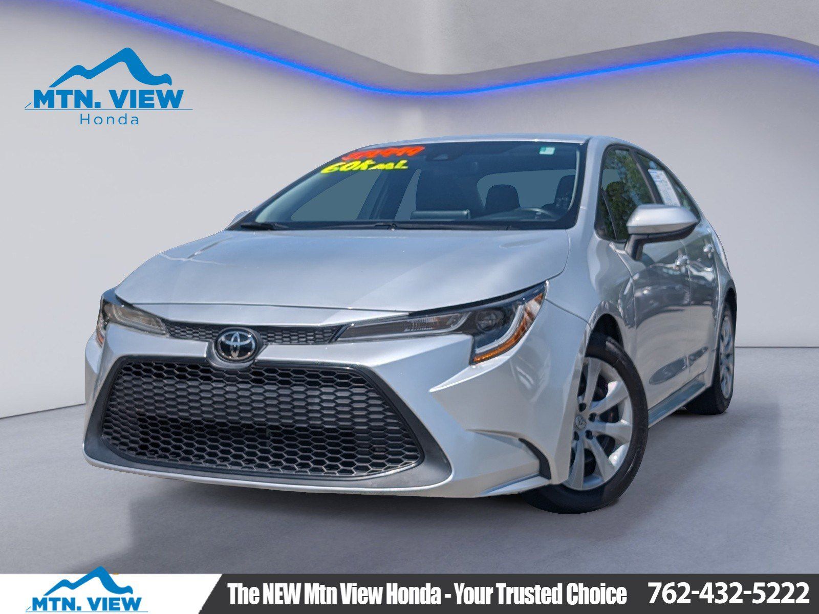 Classic Silver Metallic 2020 Toyota Corolla LE FWD Sedan Front-Wheel Drive Continuously Variable Transmission