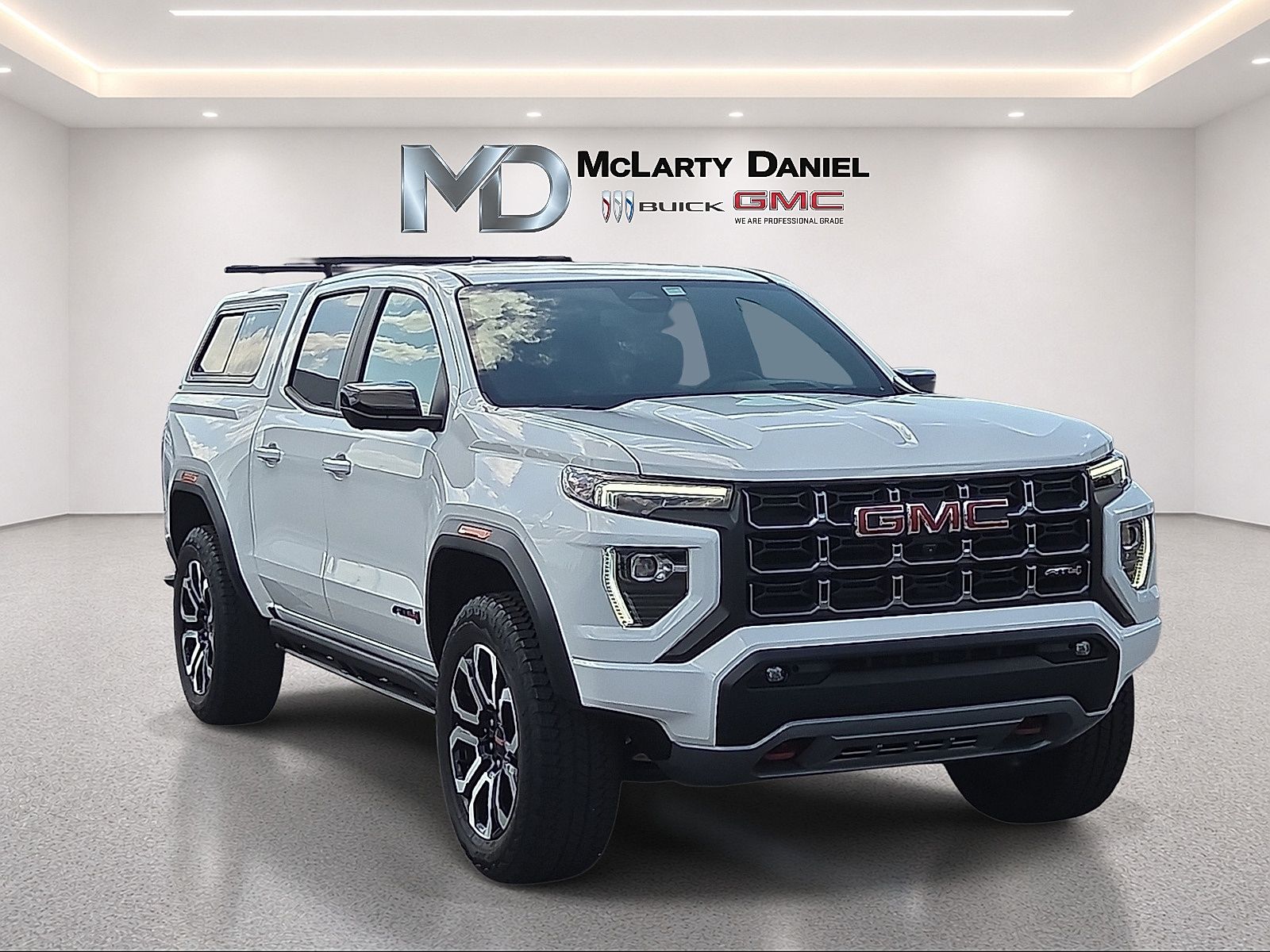 Summit White 2025 GMC Canyon Pickup Truck Four-Wheel Drive 8-Speed Automatic